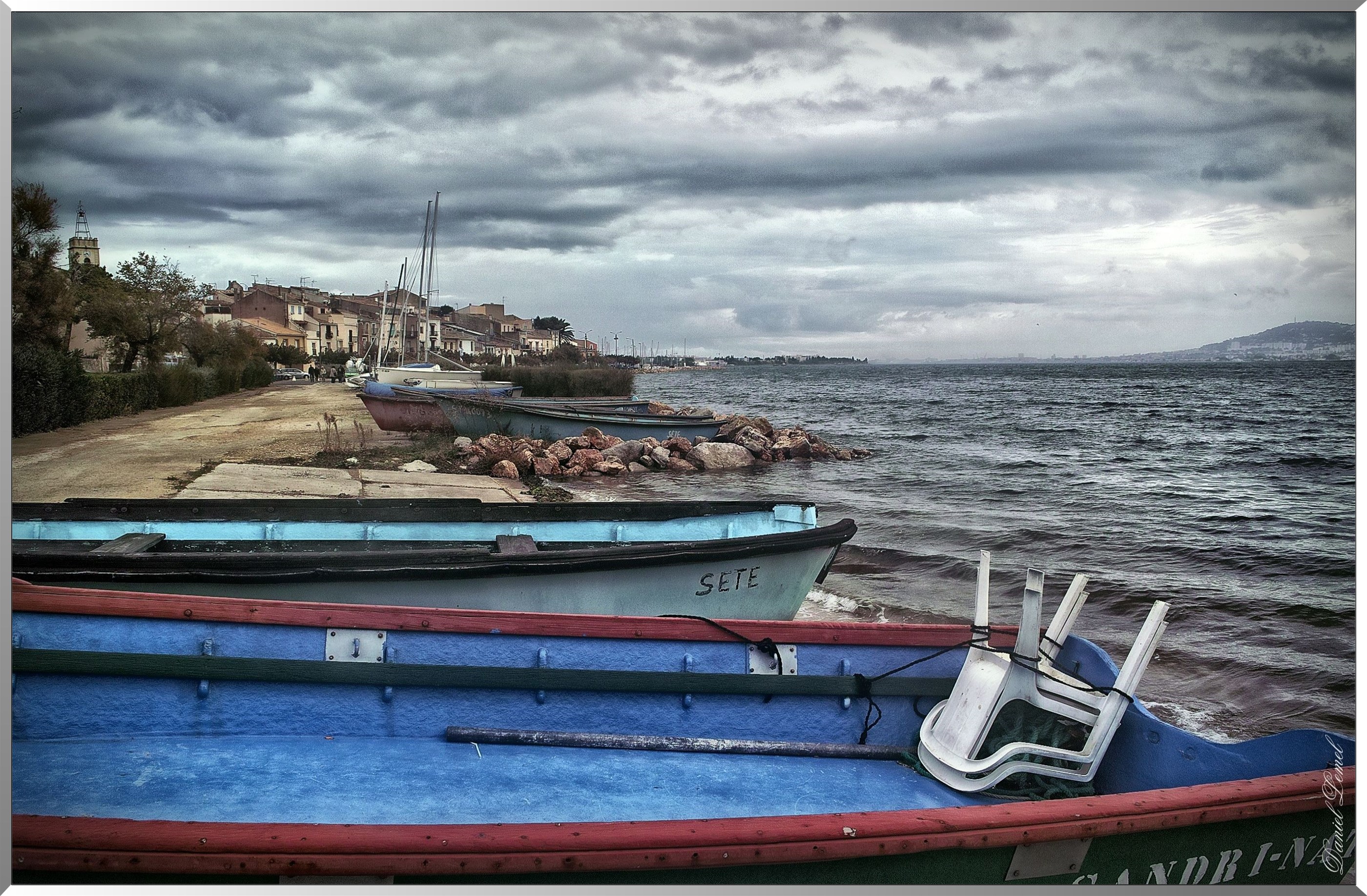 Barques