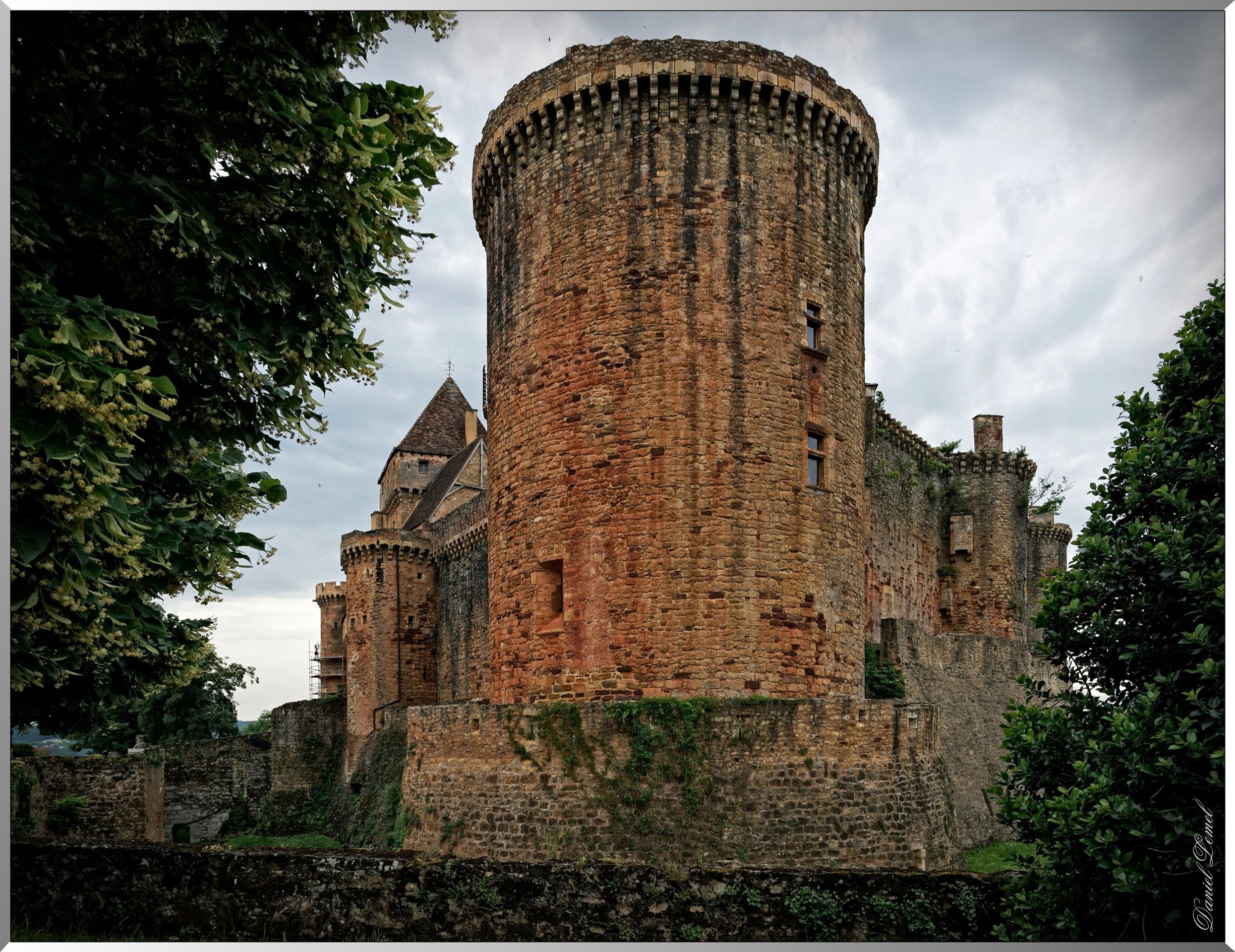 Tour militaire