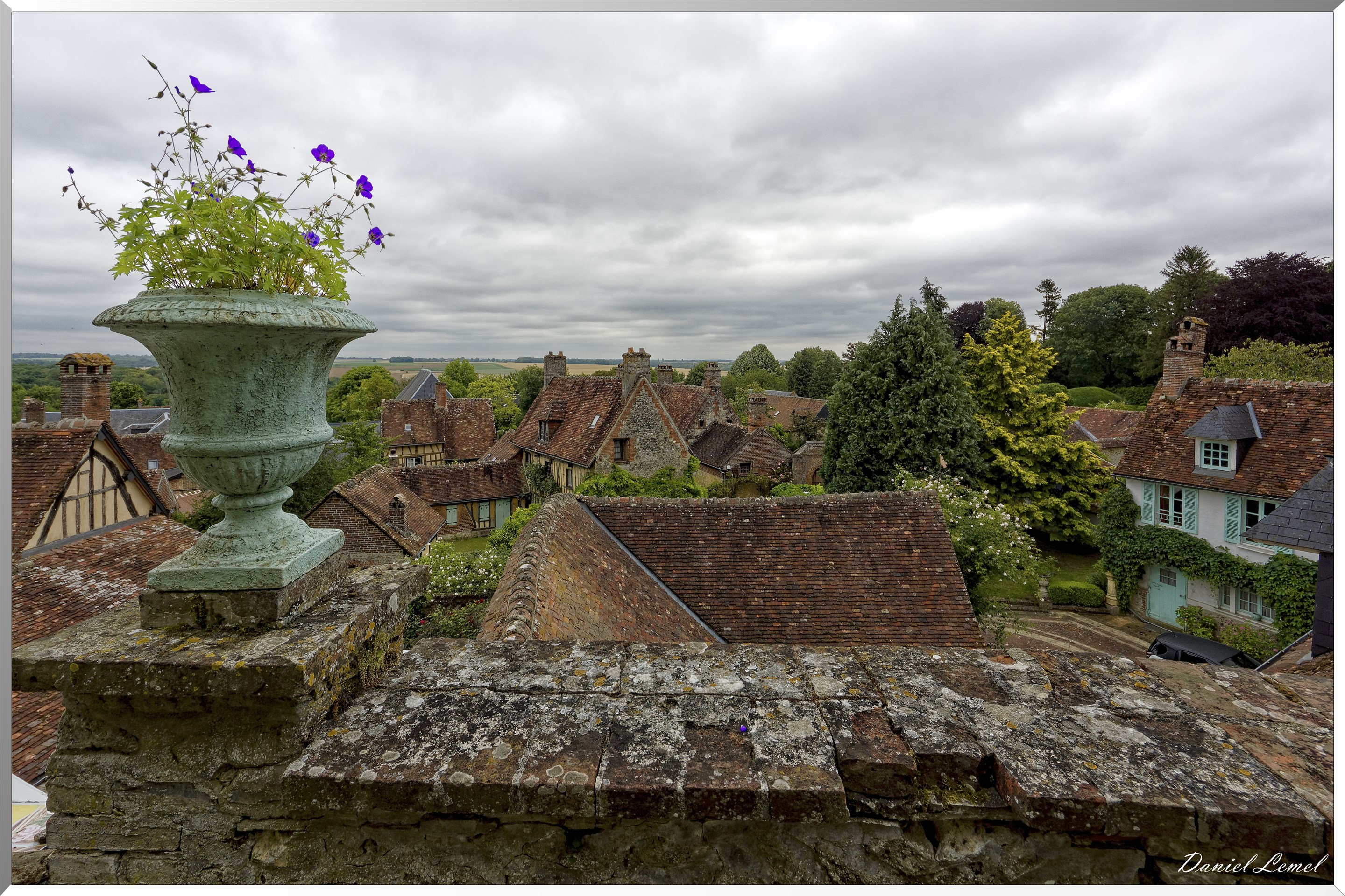 Vue sur les toits du village
