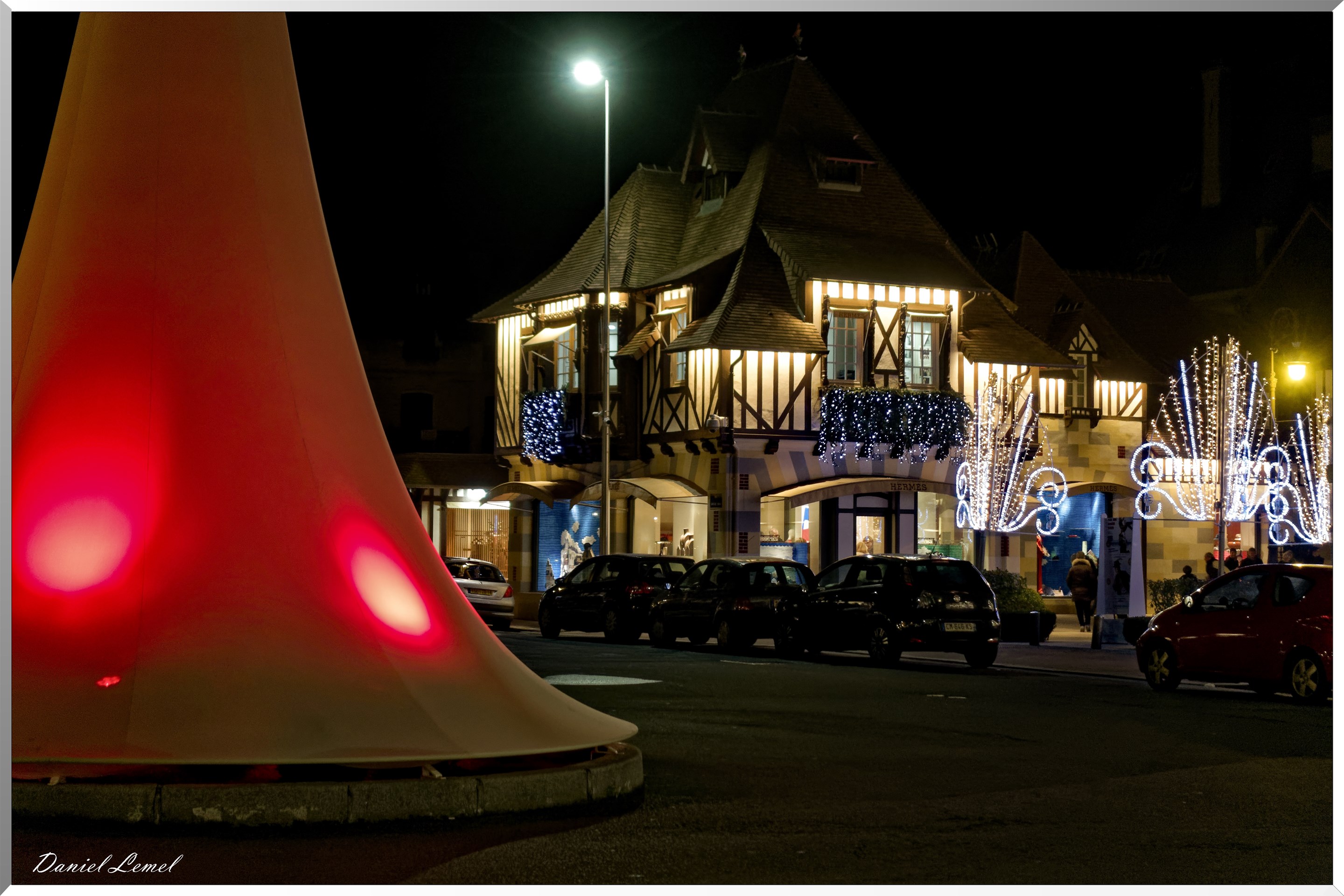 Place Yves-Saint-Laurent