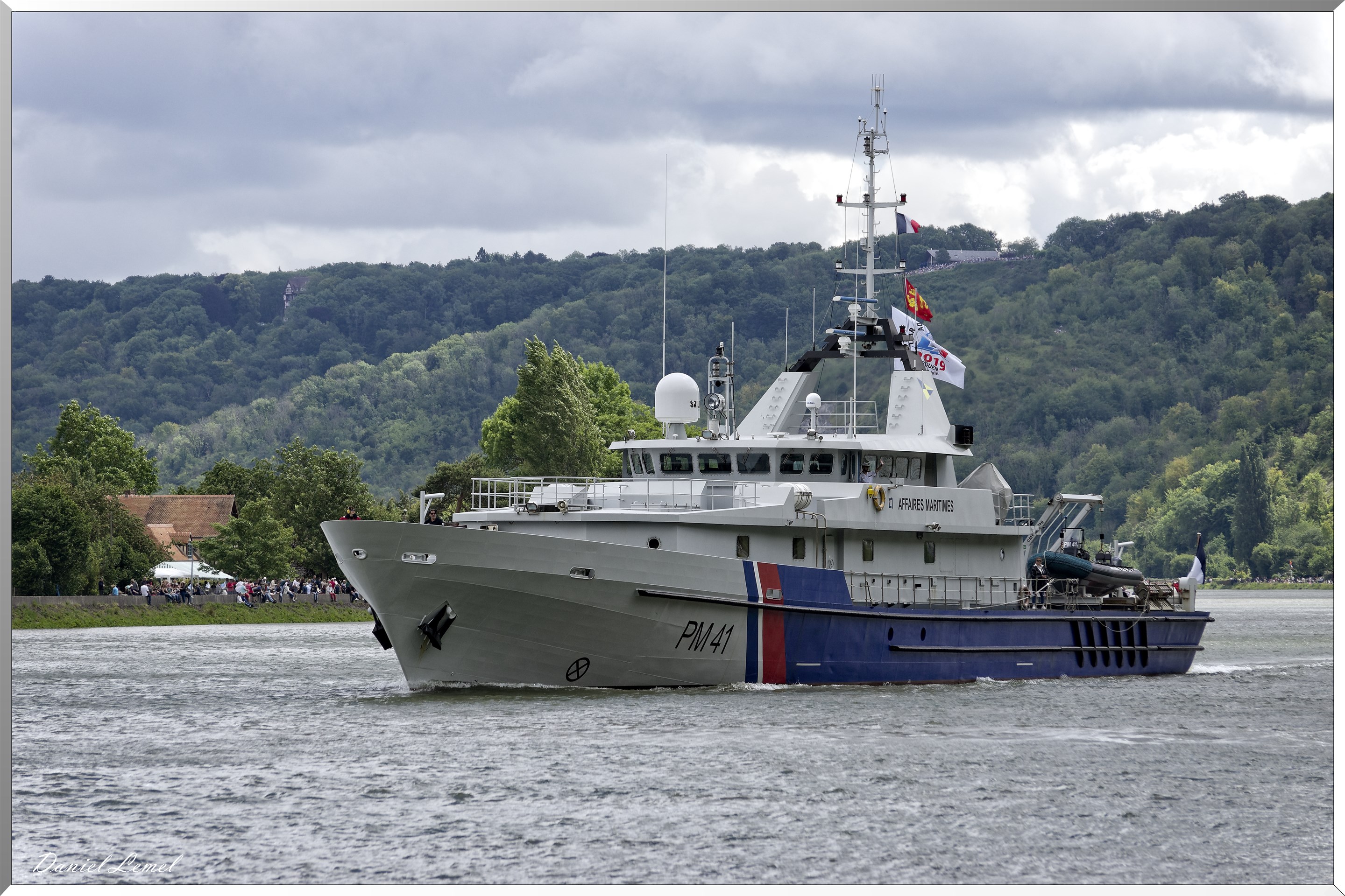 THÉMIS (PM41)