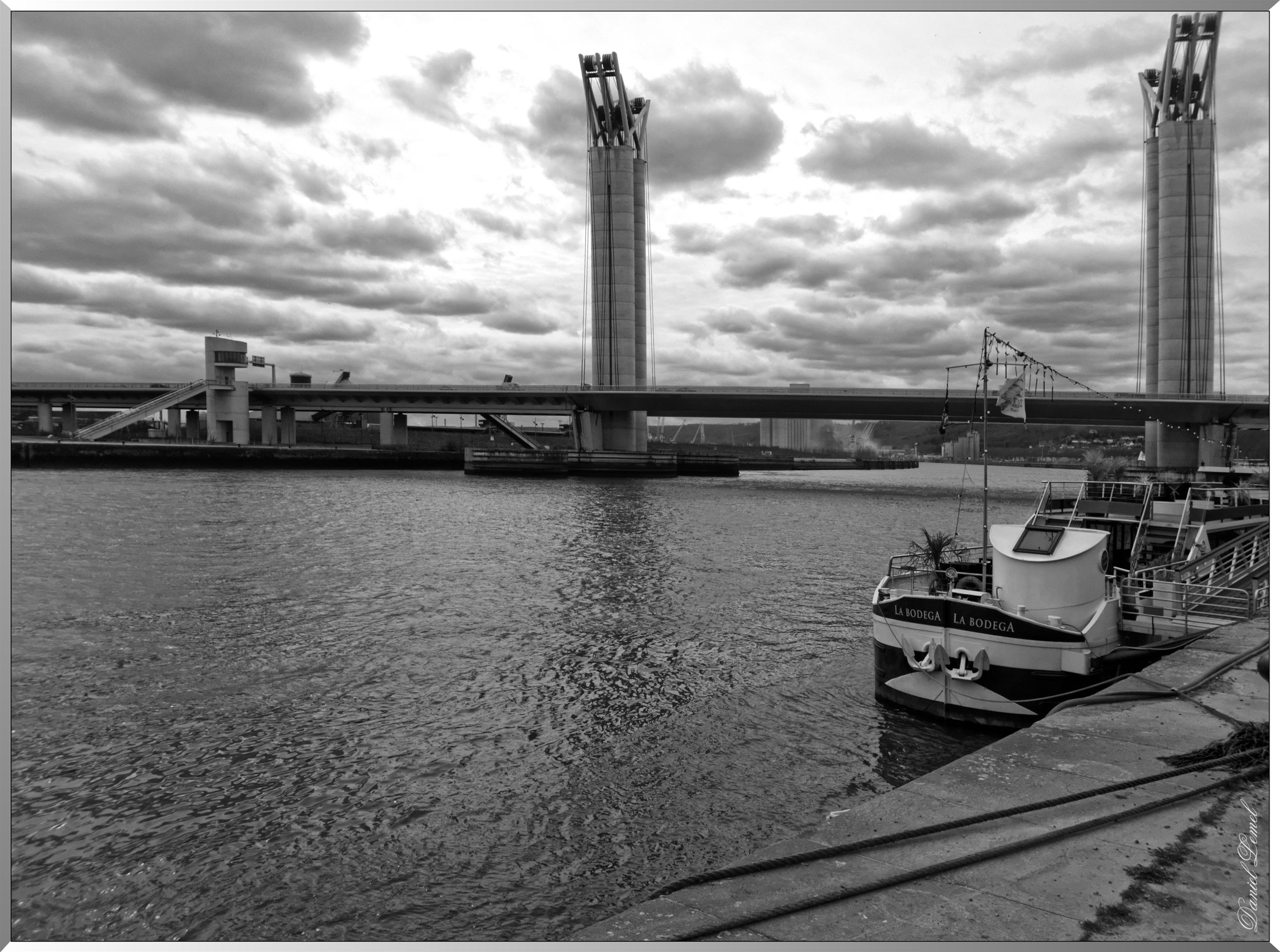 Le pont Flaubert
