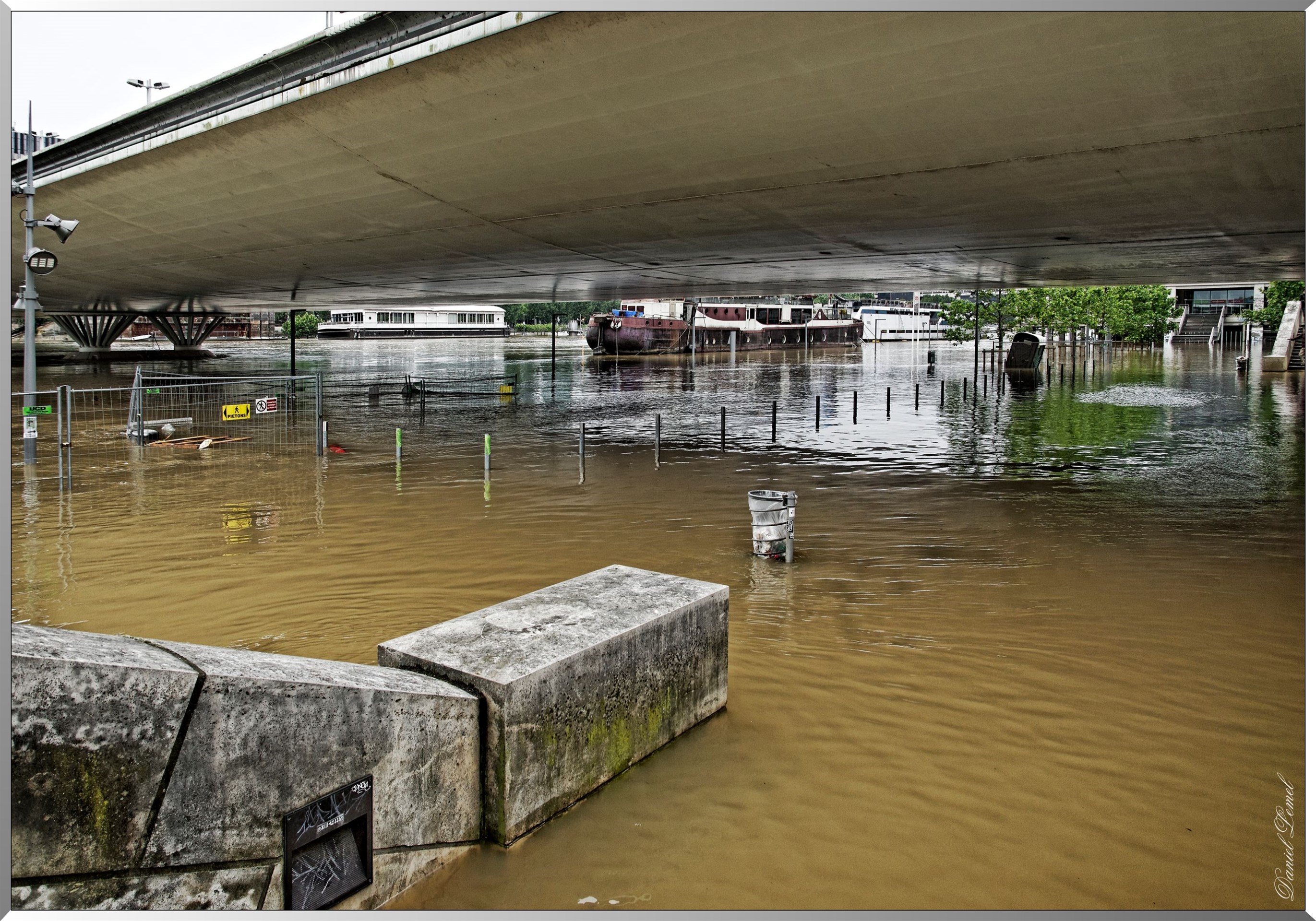 Pont Charles de Gaulle