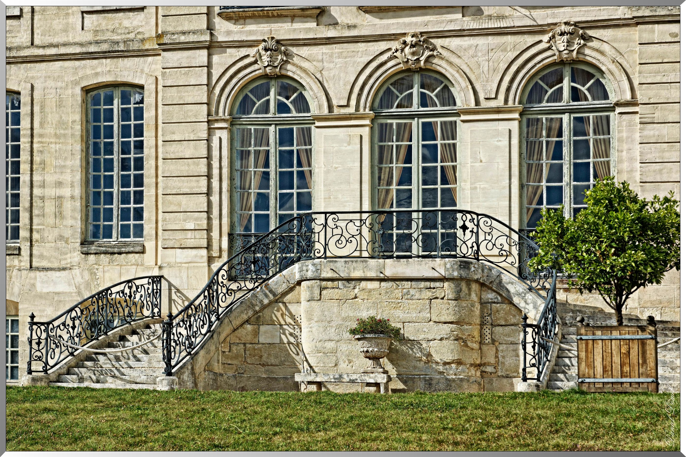Escalier entrée - Château haut