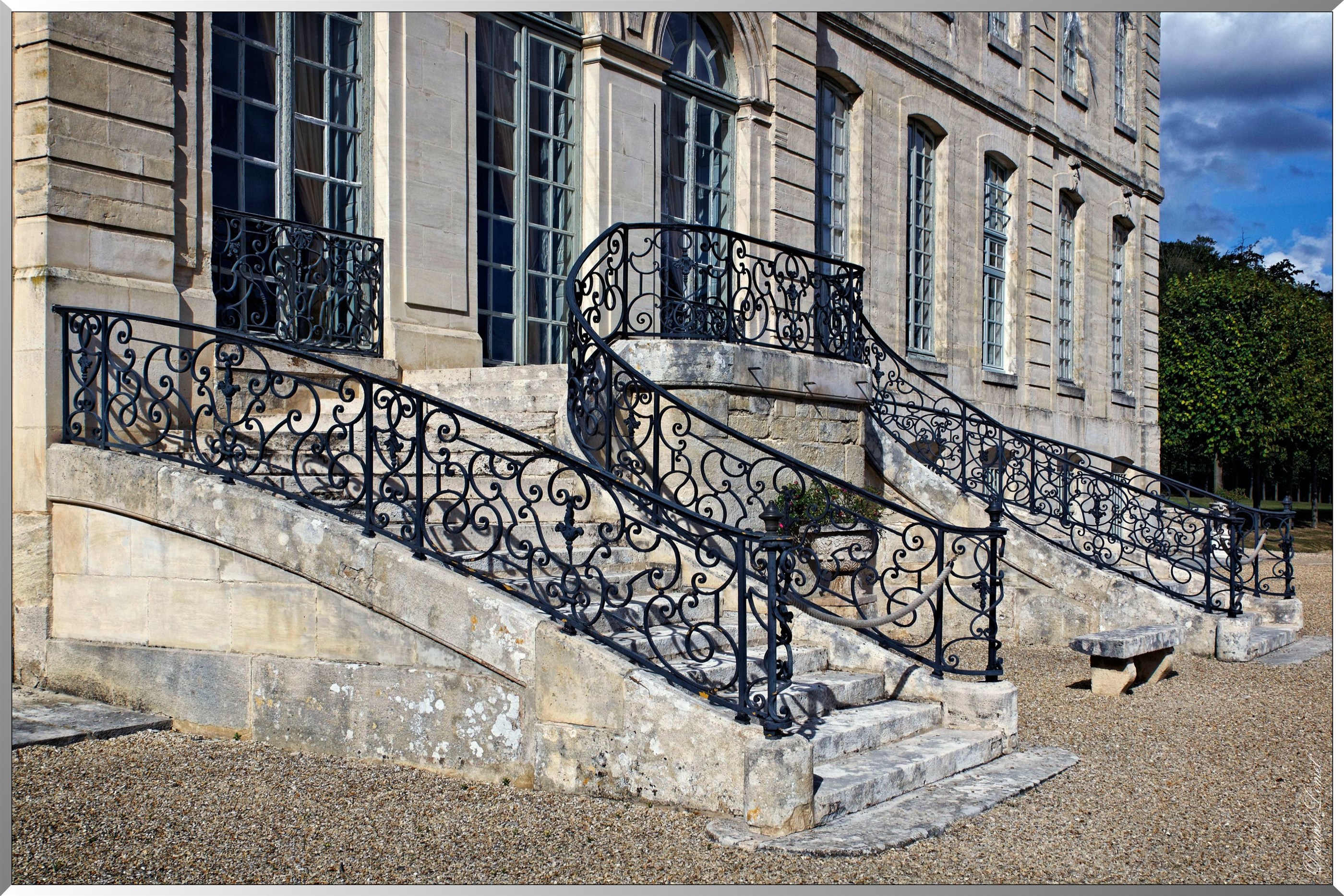 Escalier entrée - Château haut