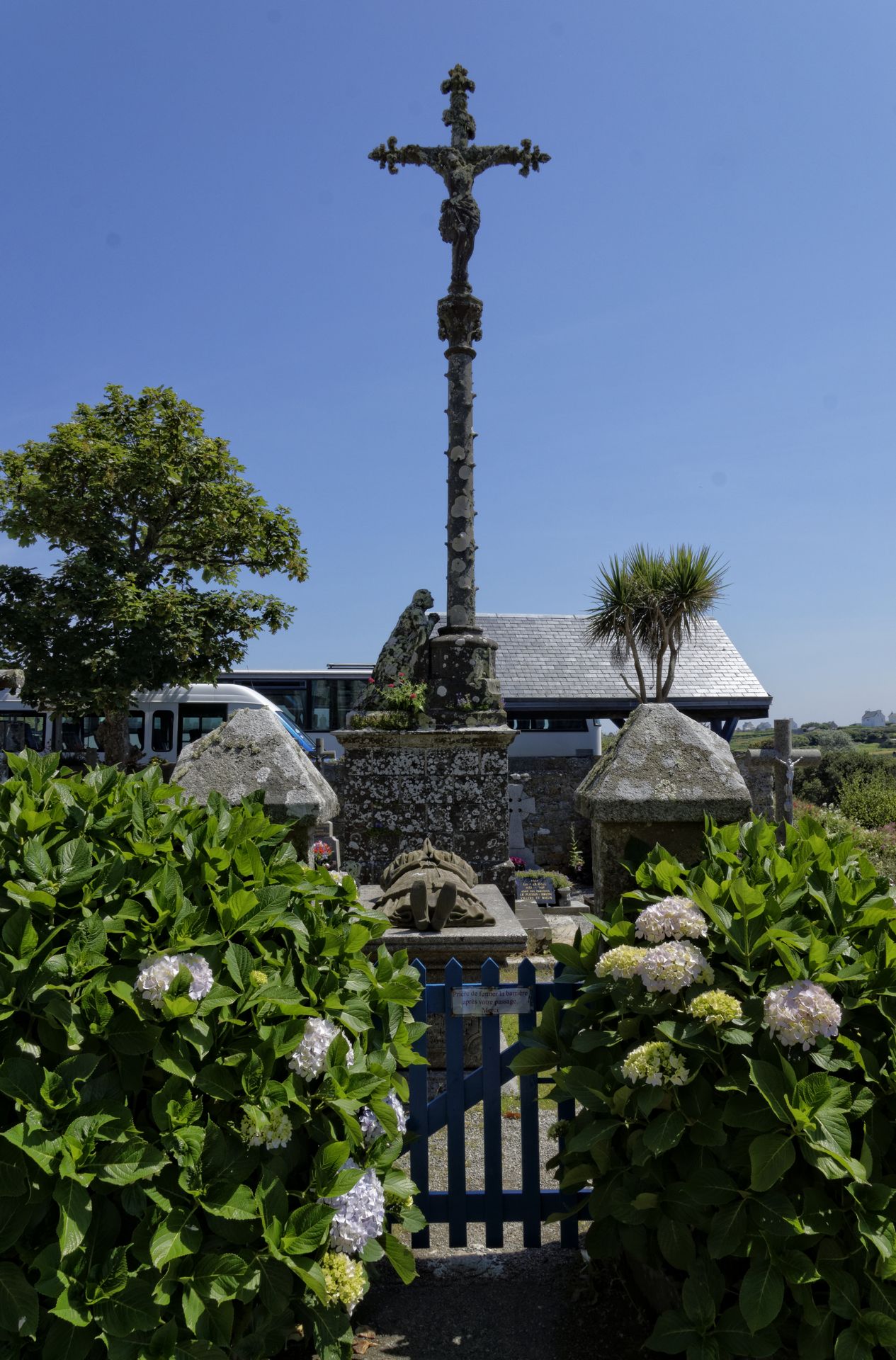 Croix Lampaul