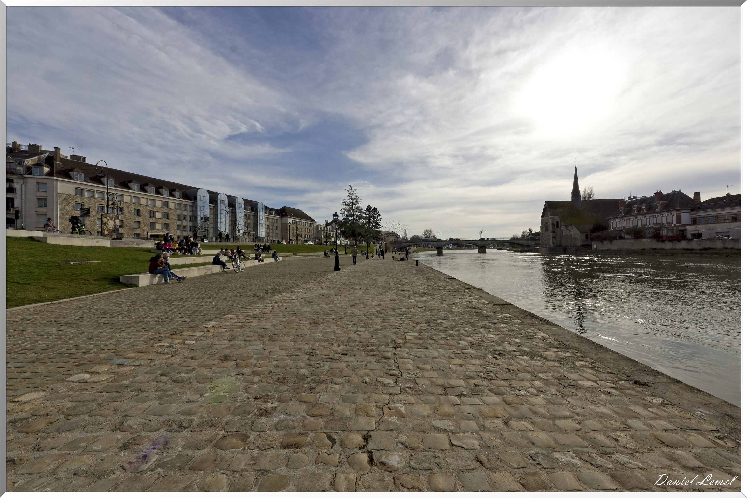 Quais au bord de l'Yonne