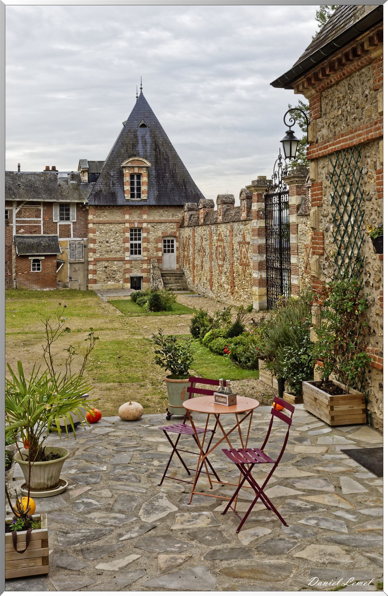 Menilles