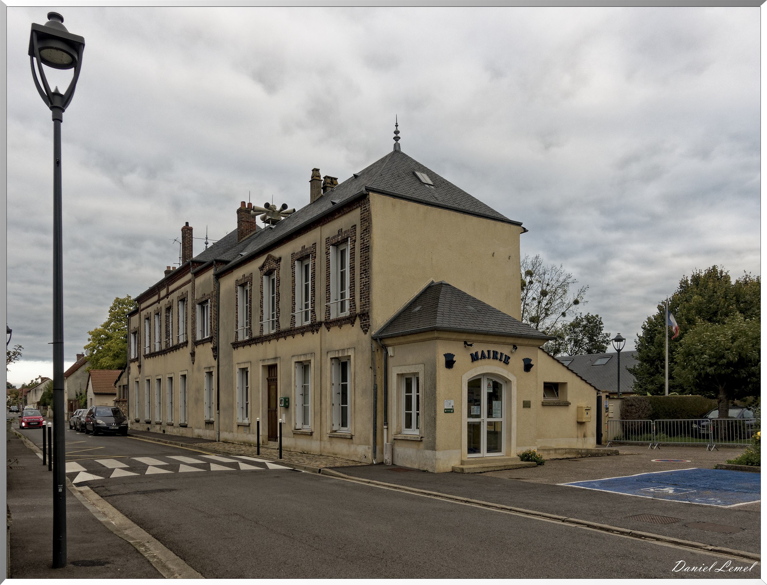 La-Villeneuve-en-Chevrie