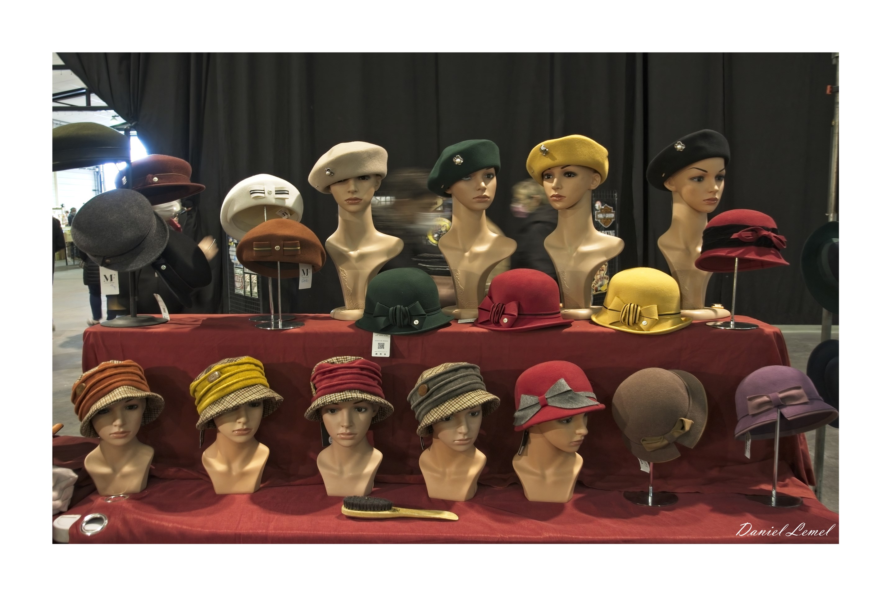 Les Puces