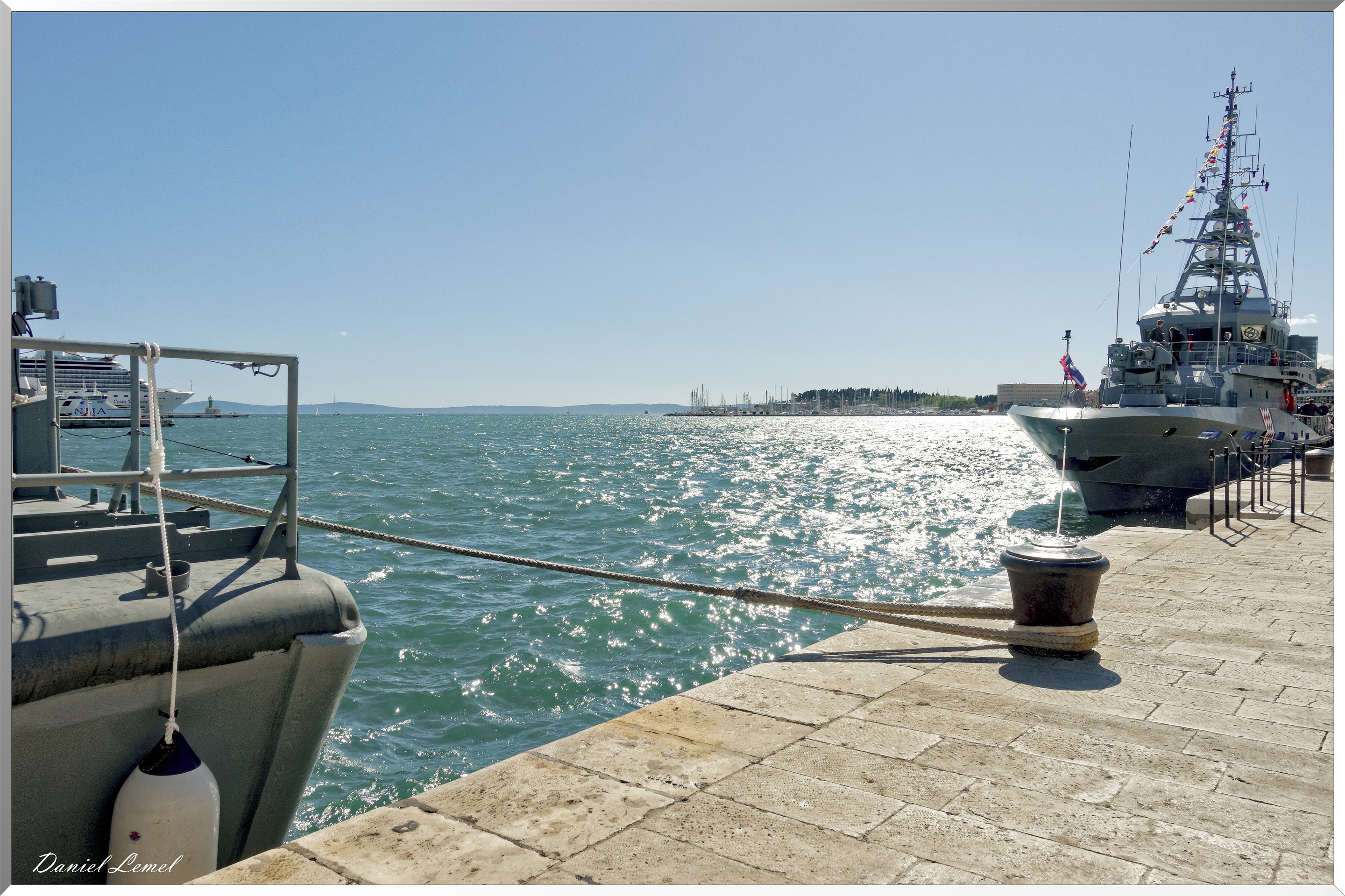 Navires militaires