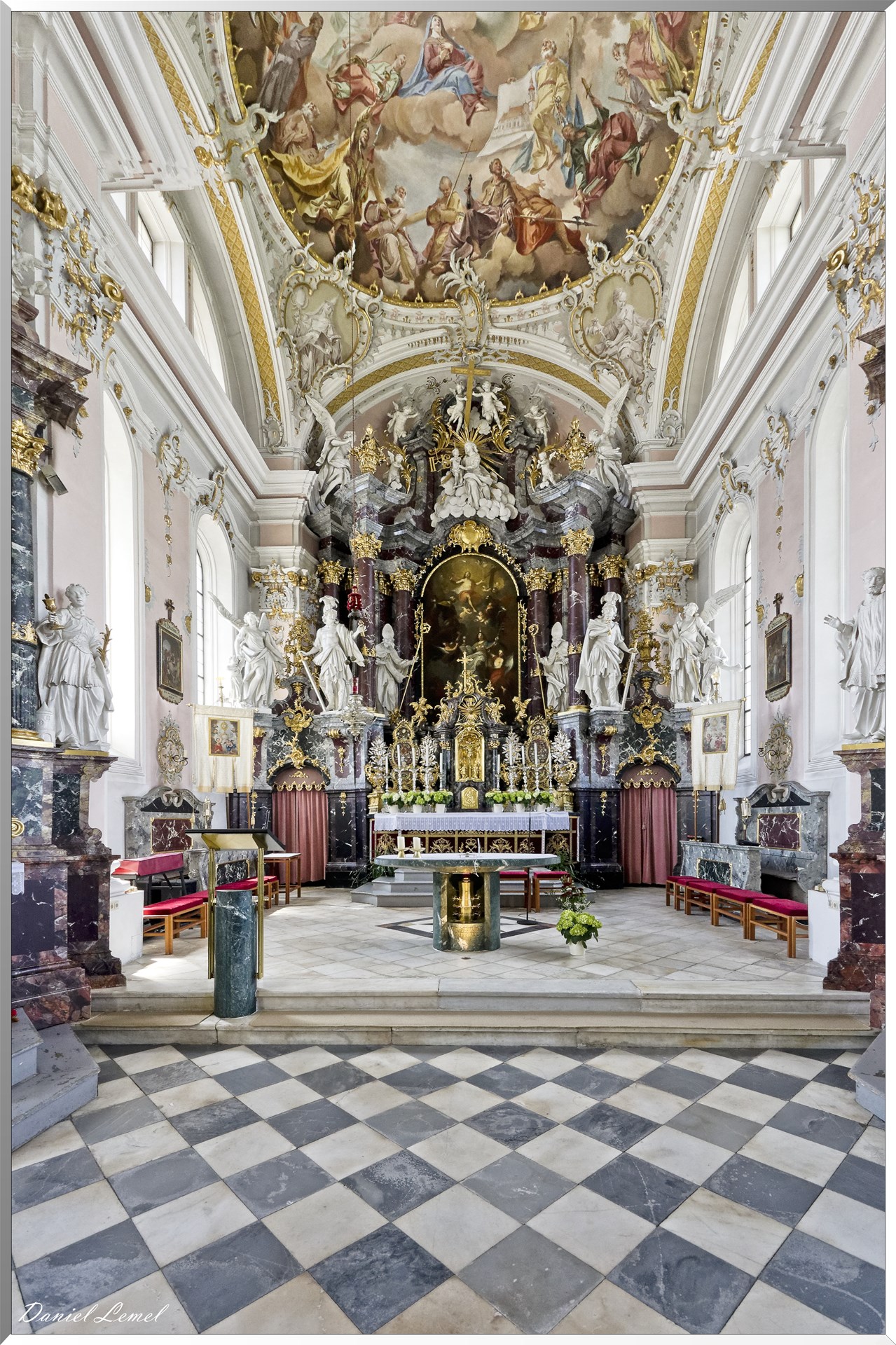 Intérieur de l'église