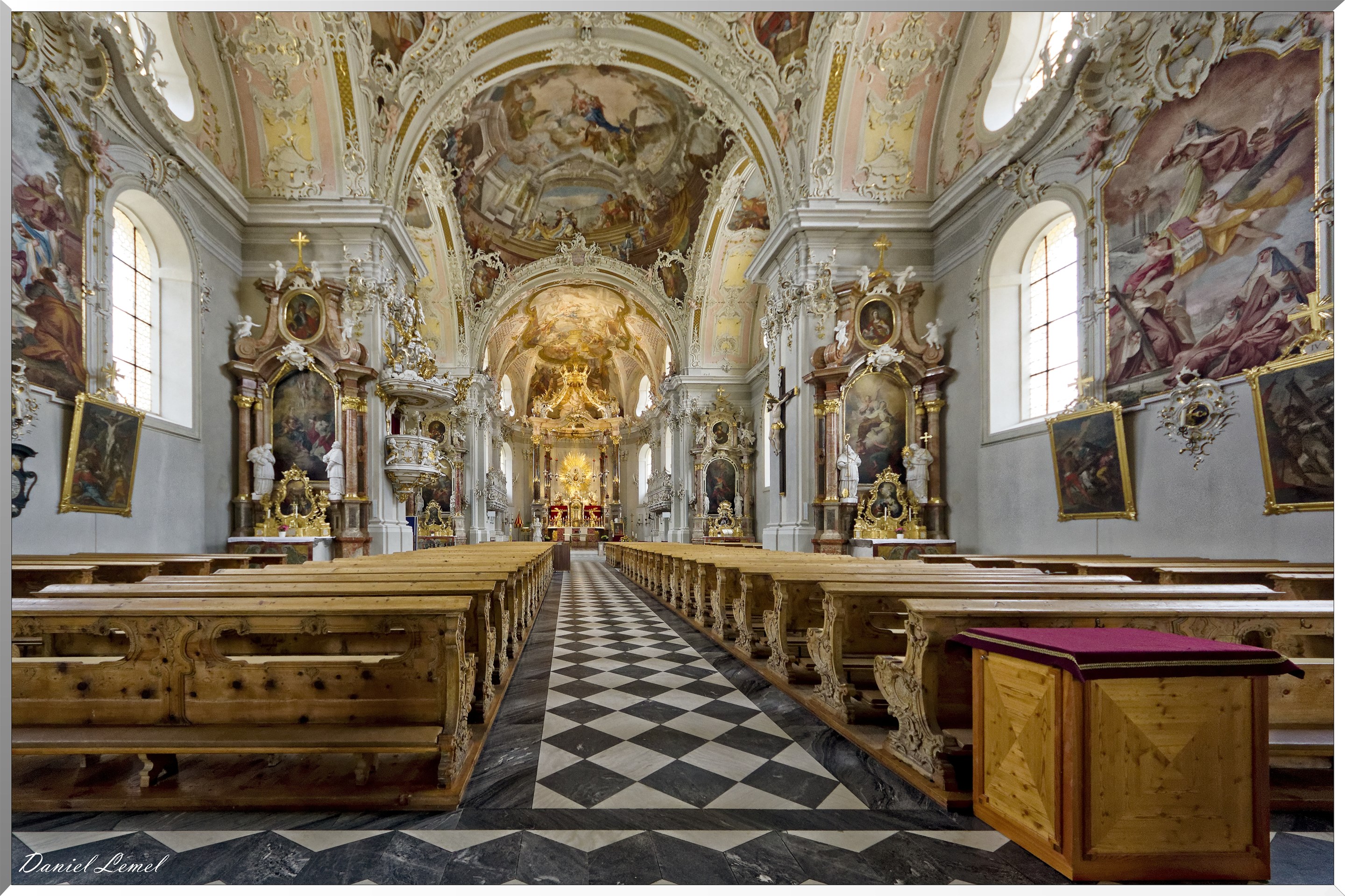 Intérieur de l'église