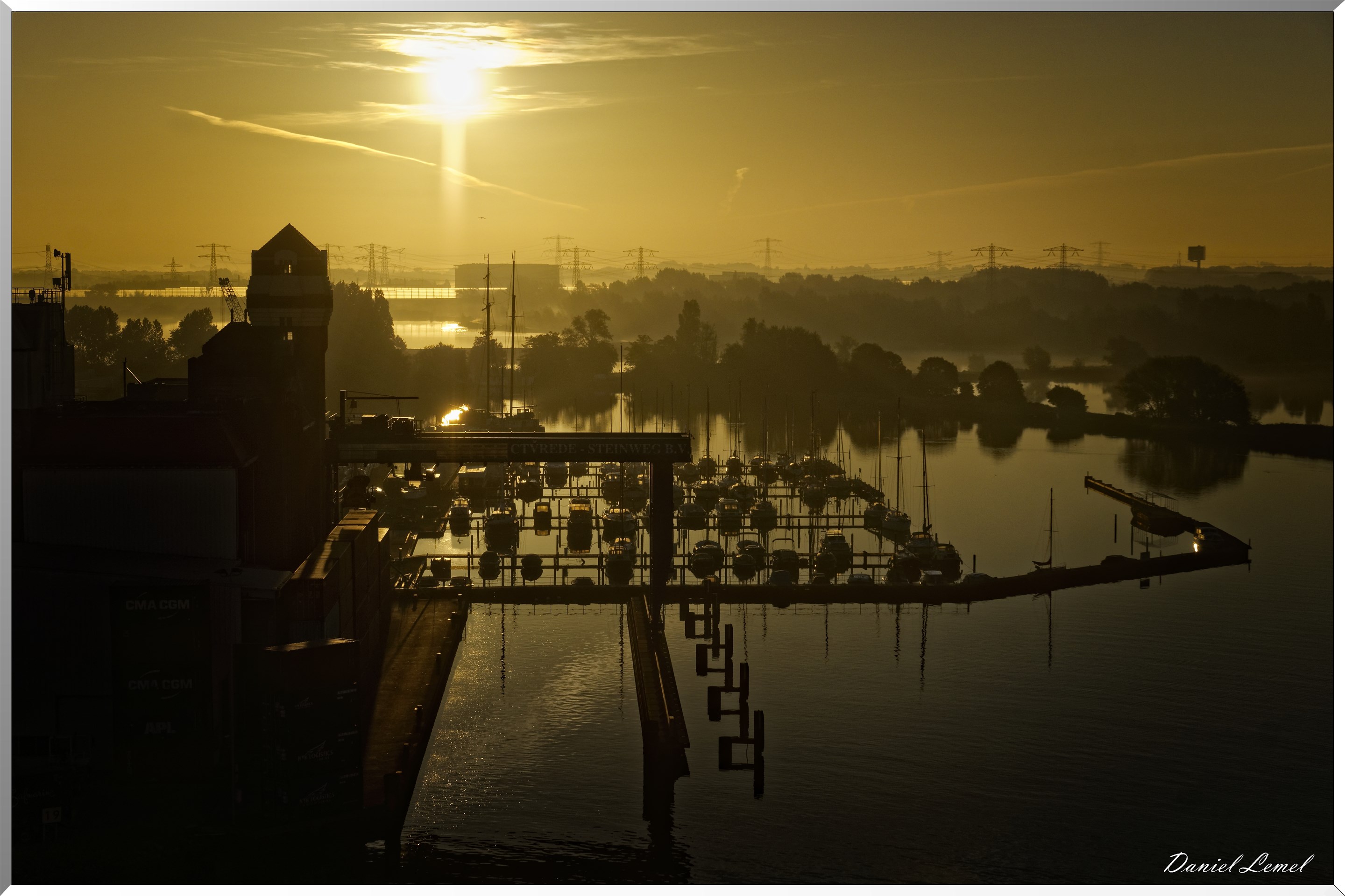 Lever de soleil sur le Noordzeekannal
