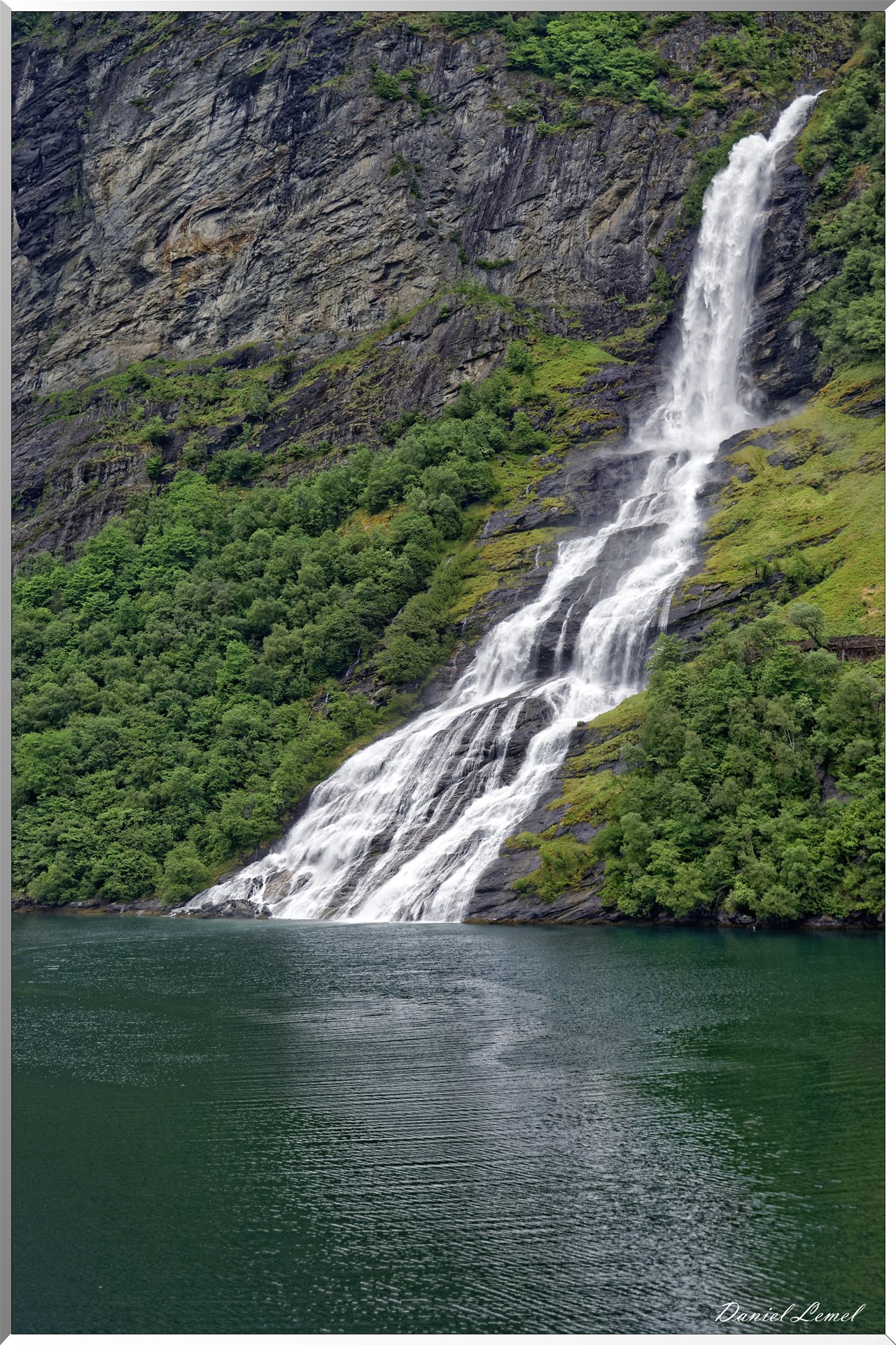 Sunnylvsfjorden - Cascade