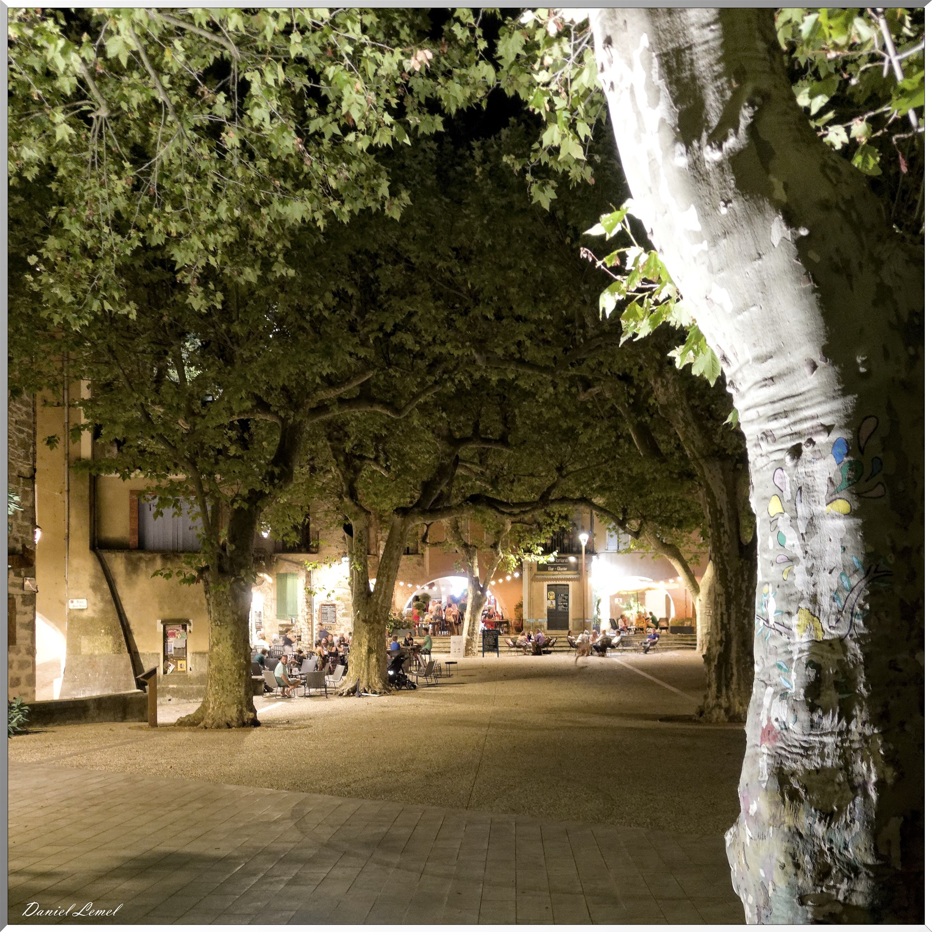 Le village la nuit