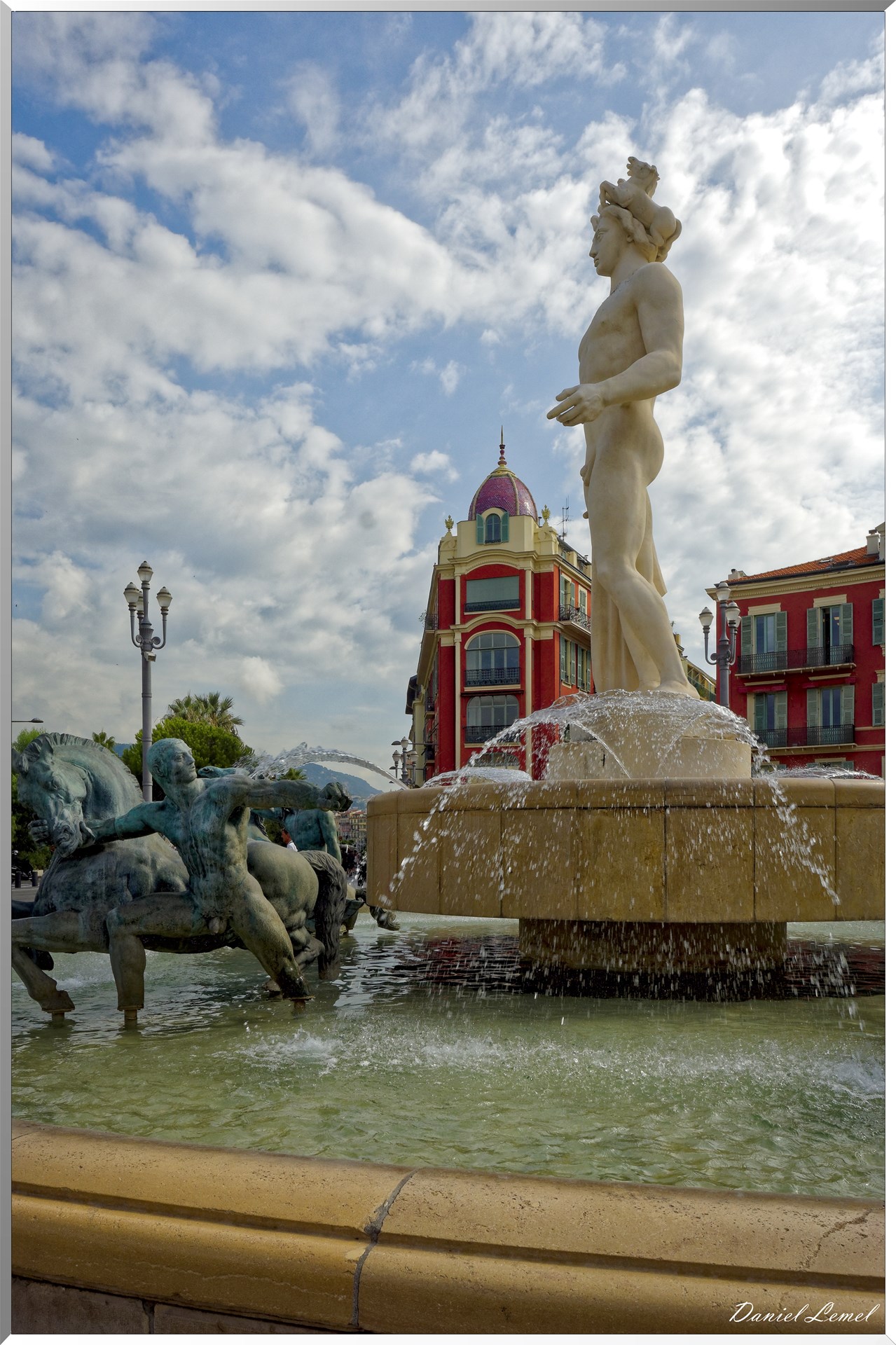 Fontaine du soleil