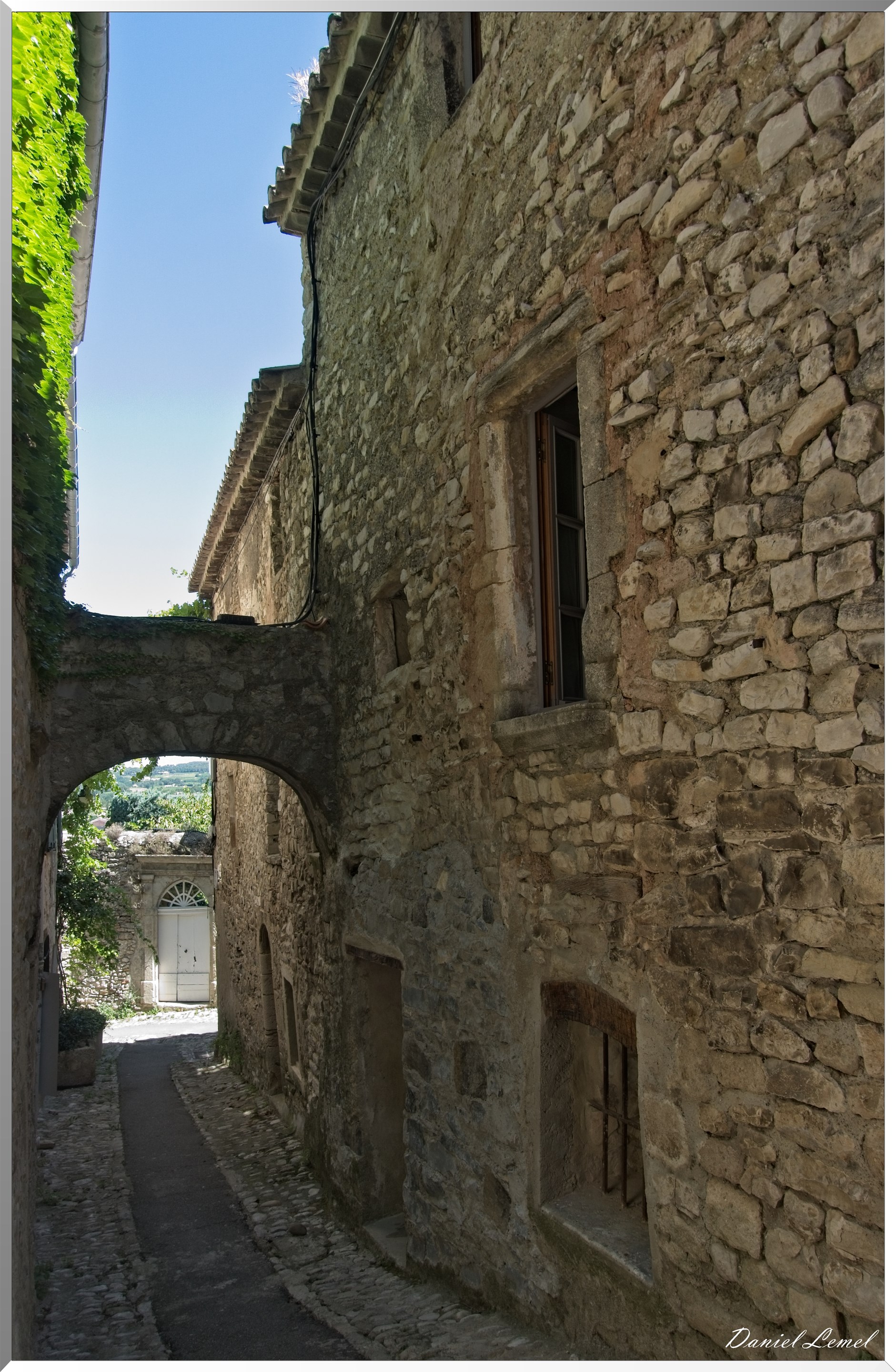  DSC7500W