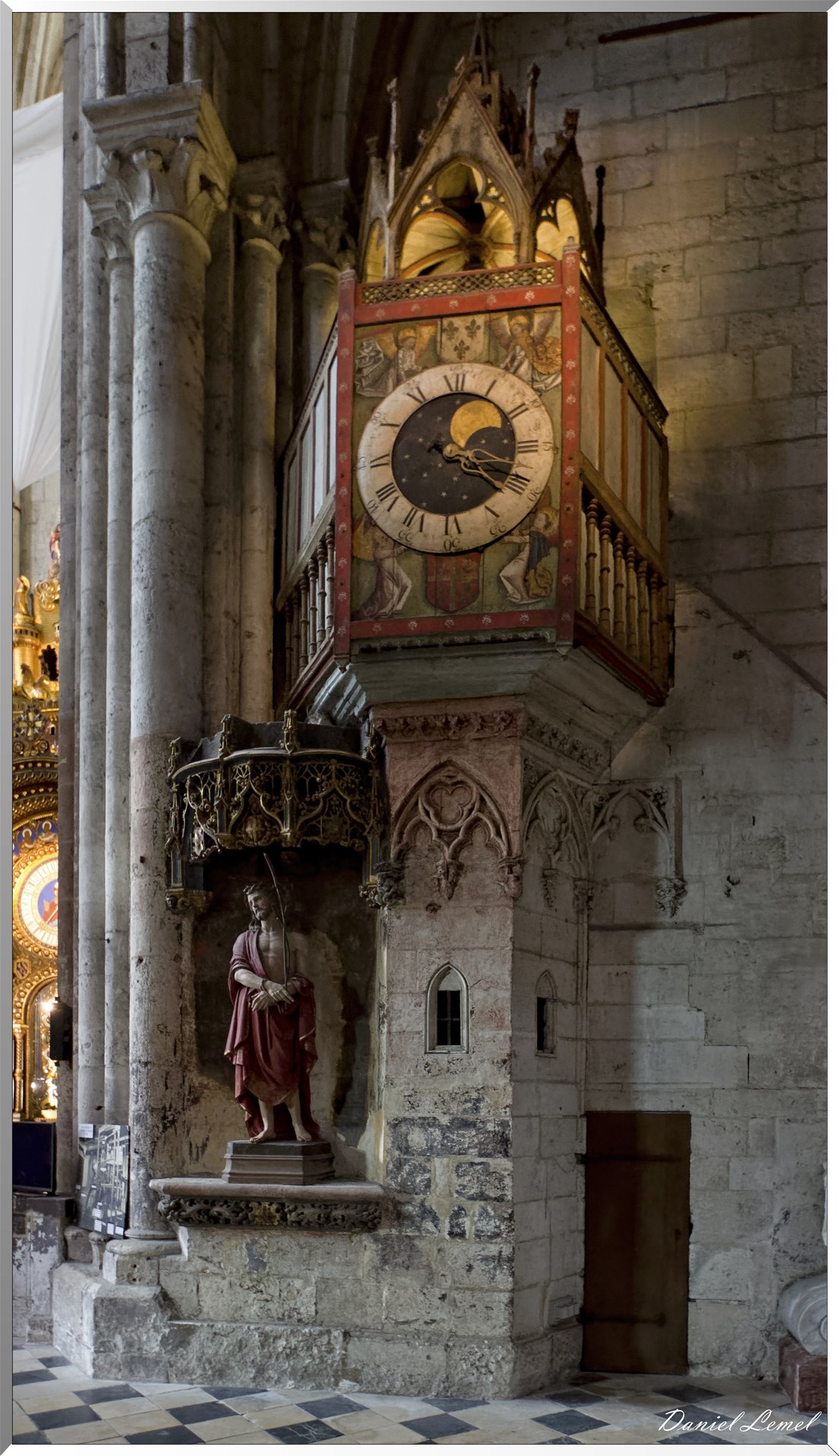  DSC0081 DxOW