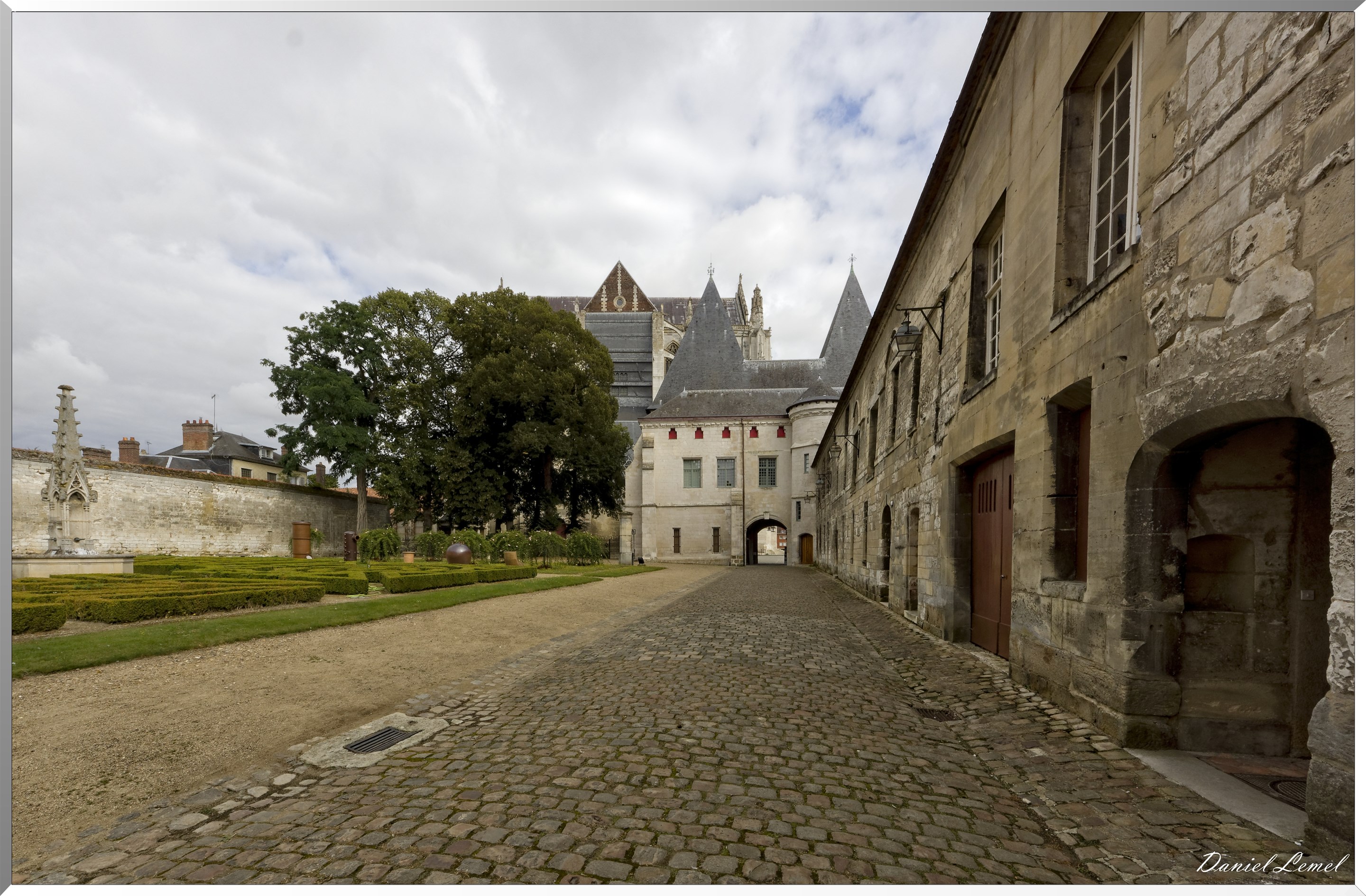  DSC0103 DxOW