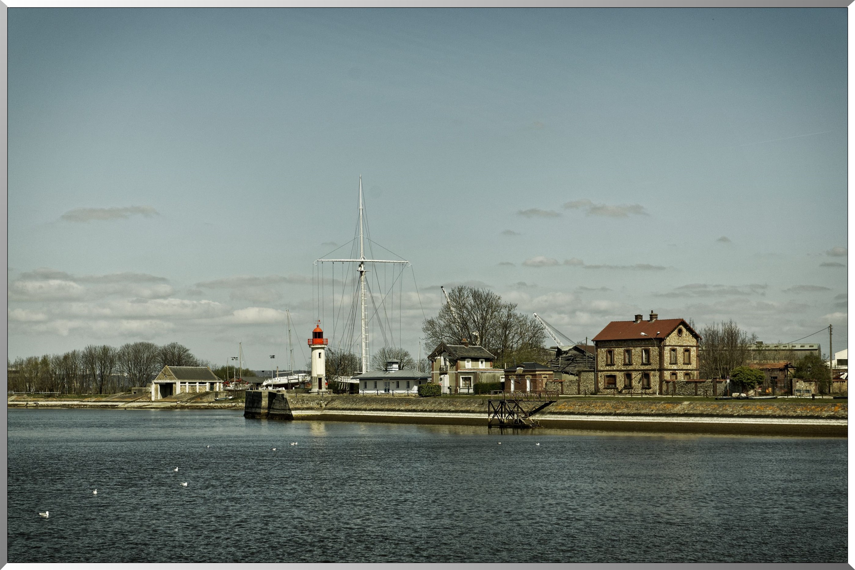 Le phare du mat des signaux