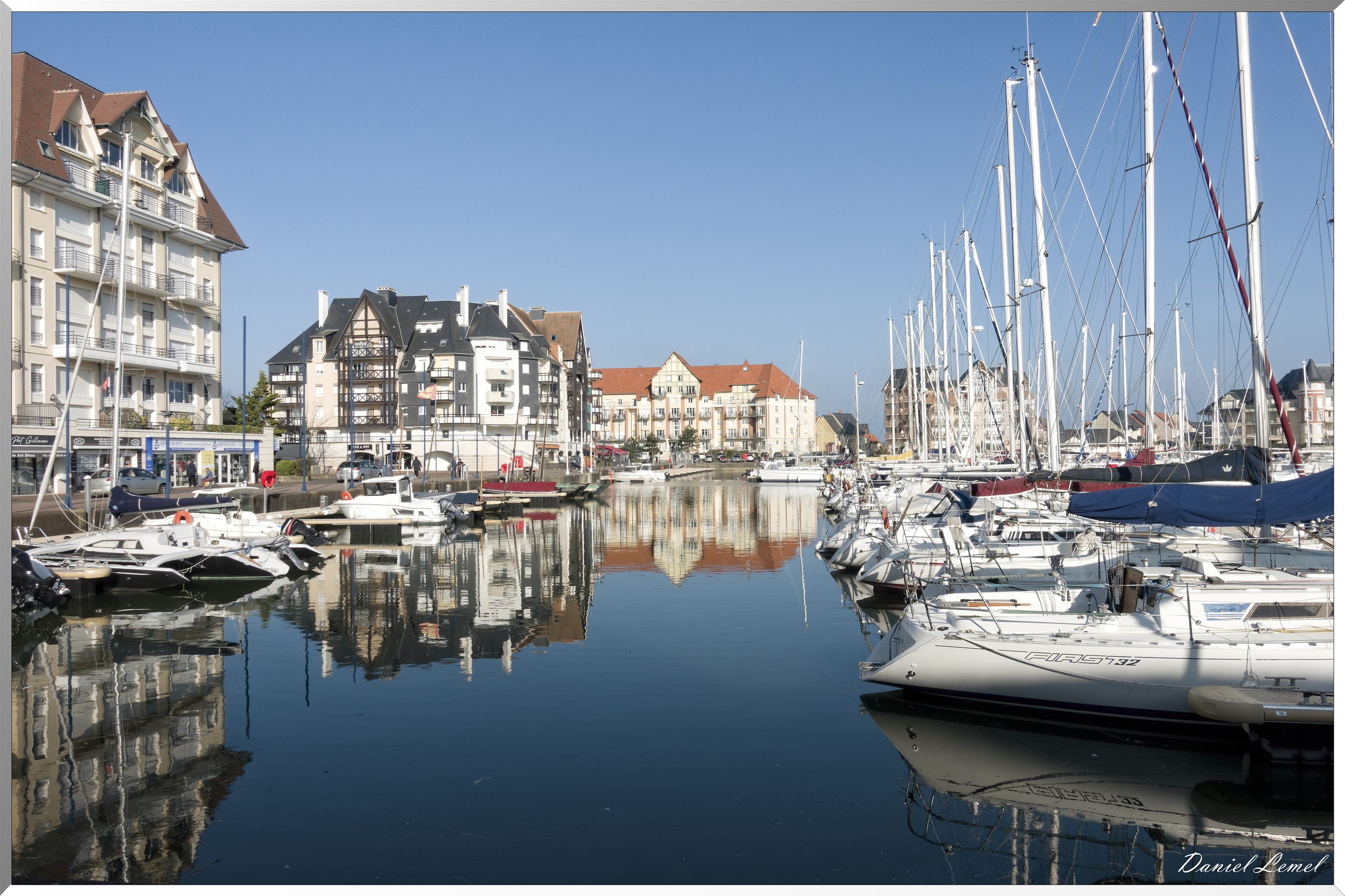 Port Guillaume