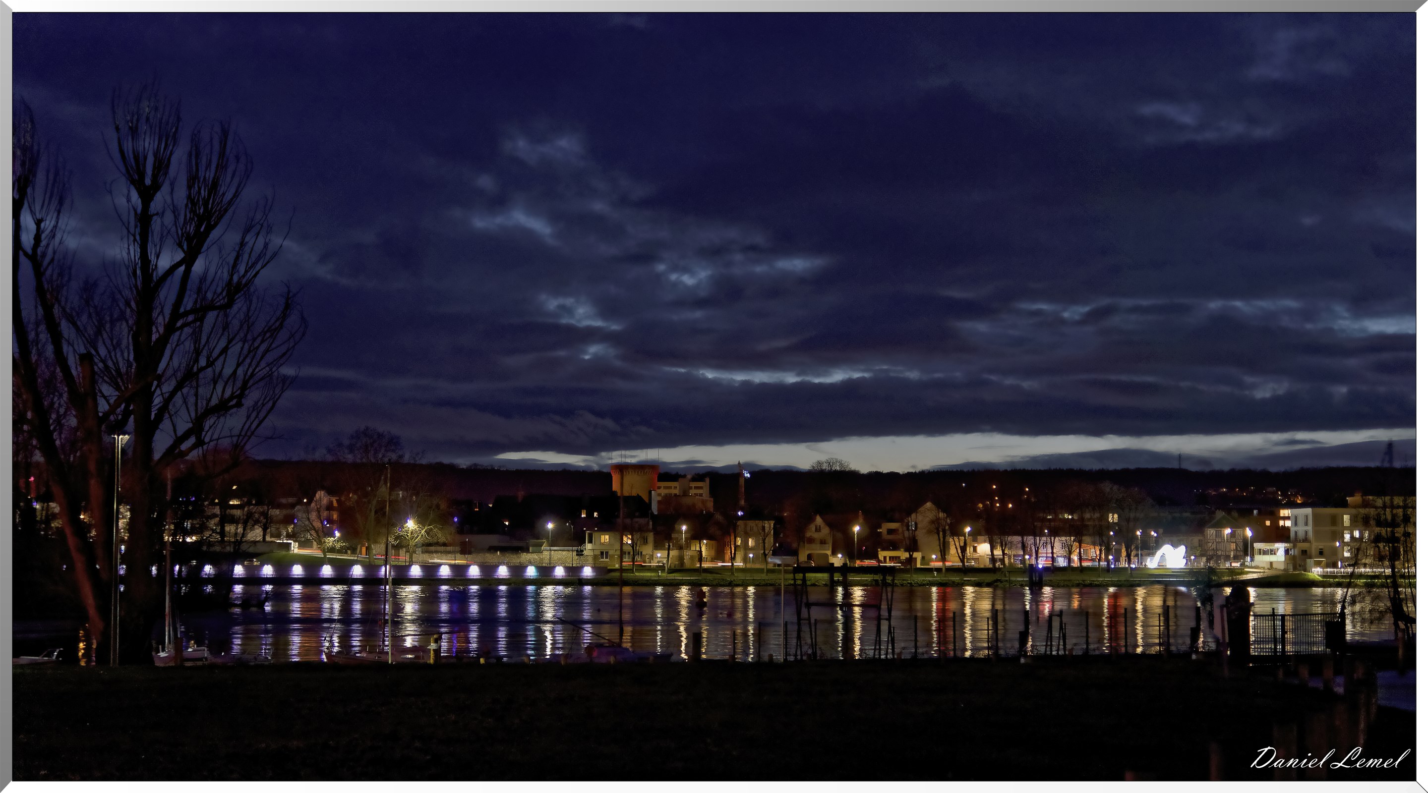  DSC0042 DxOW