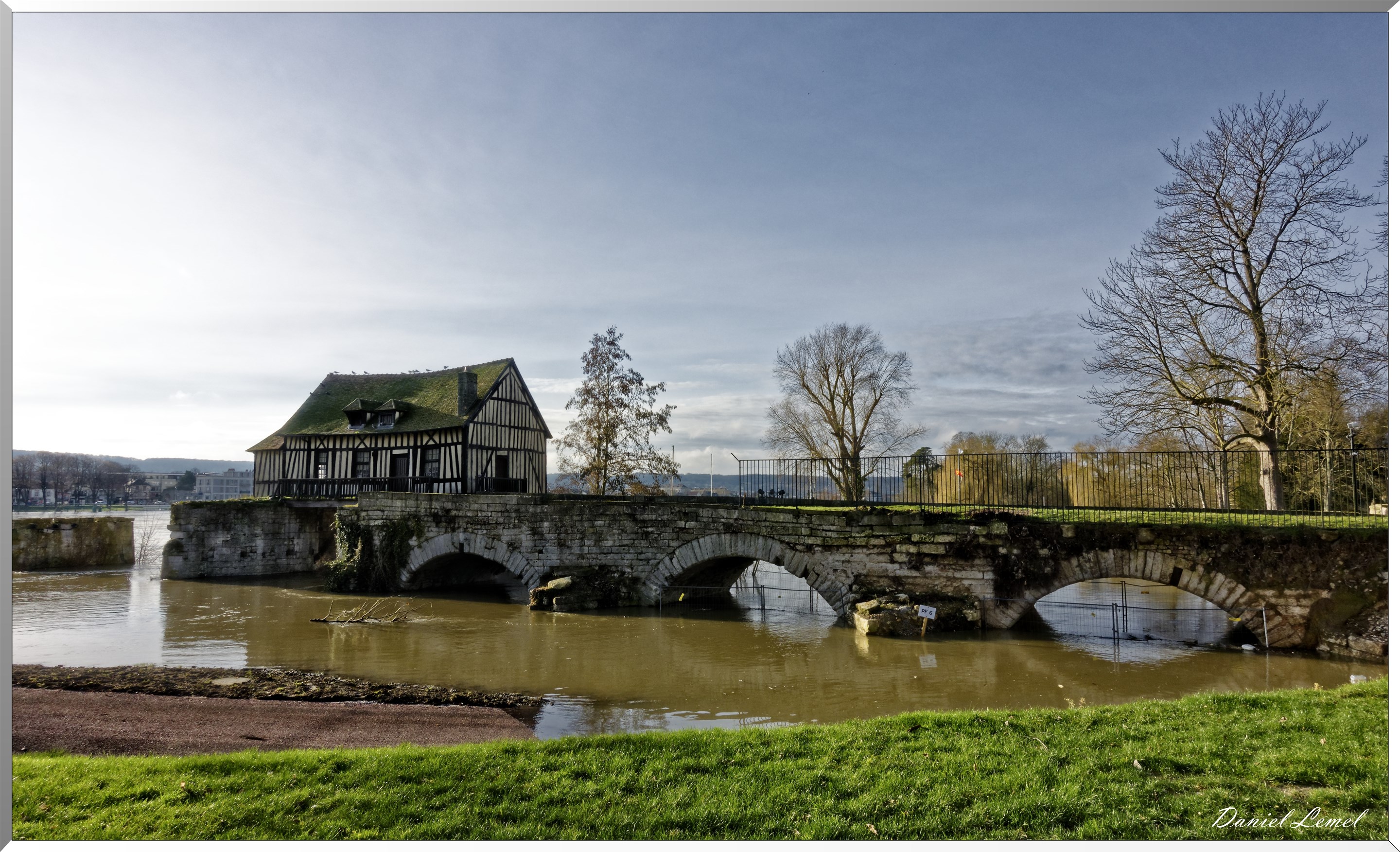 Le vieux moulin à Vernon