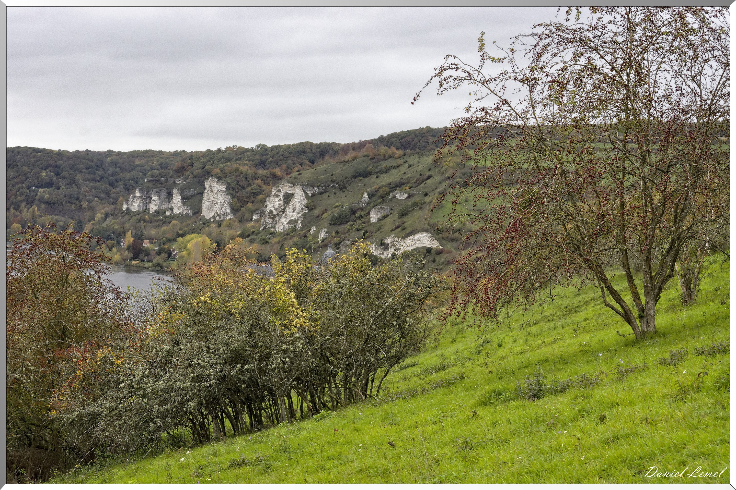  DSC0002 DxOW