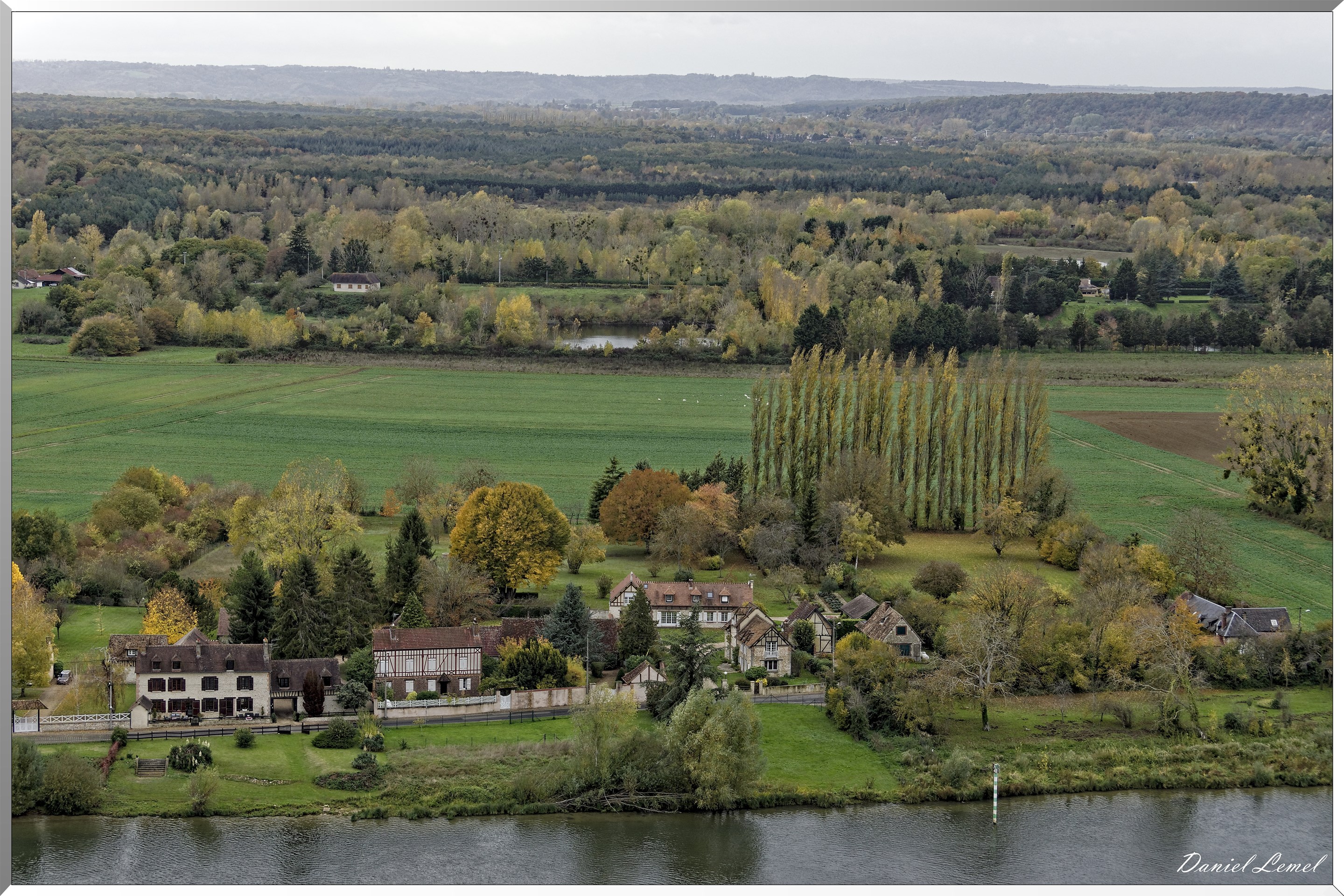  DSC0023 DxOW