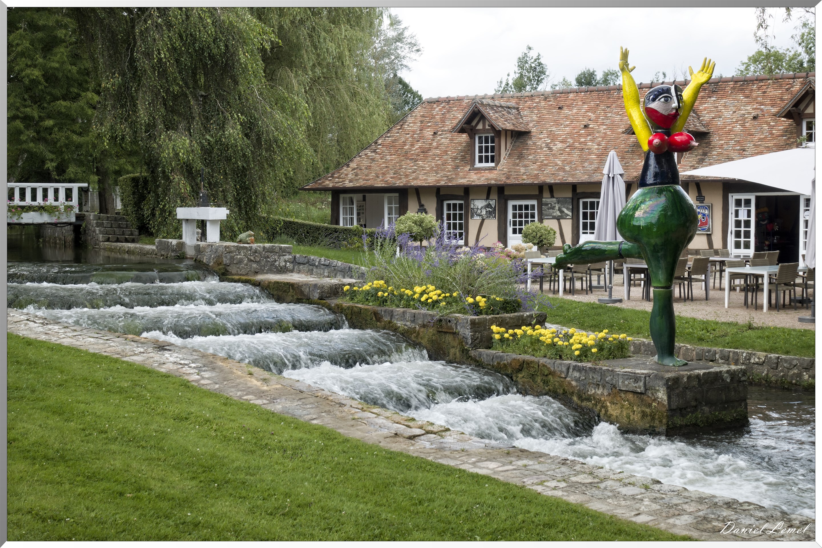 Sculpture "Ludivine" - Jacky Coville - Cascade du parc des sculptures