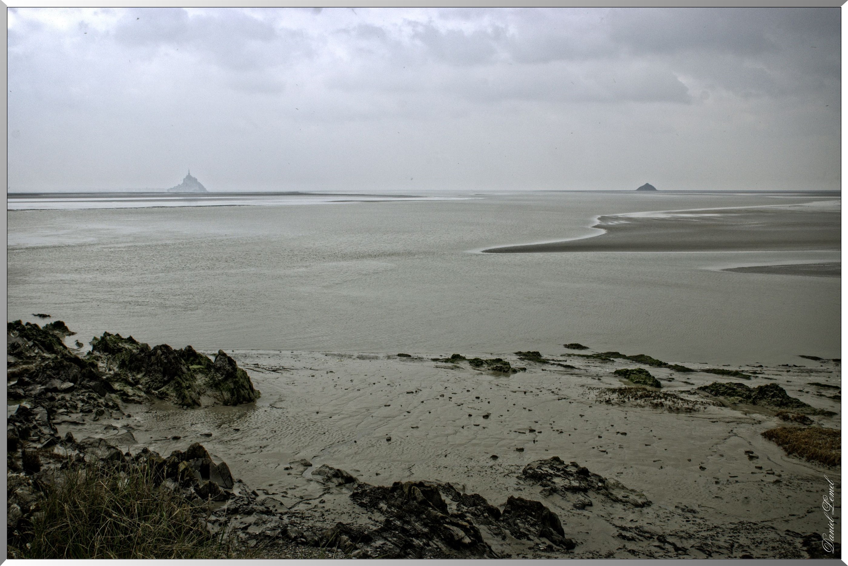 Le Mont-Saint-Michel et  le rocher de Tombelaine