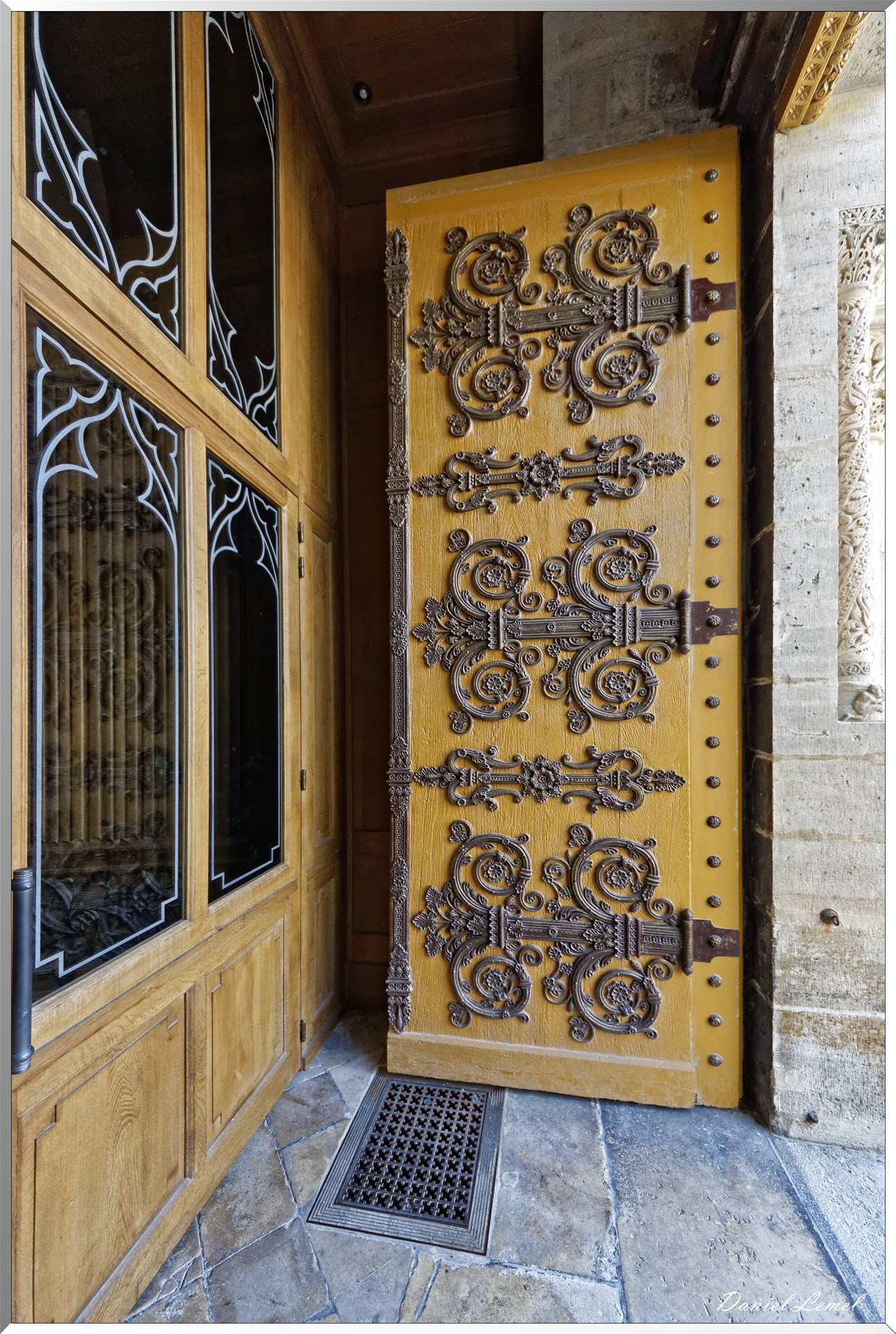 Porte dentrée