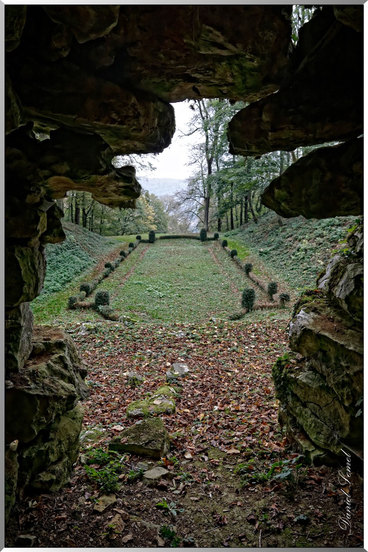 Boulingrin vue de la grotte