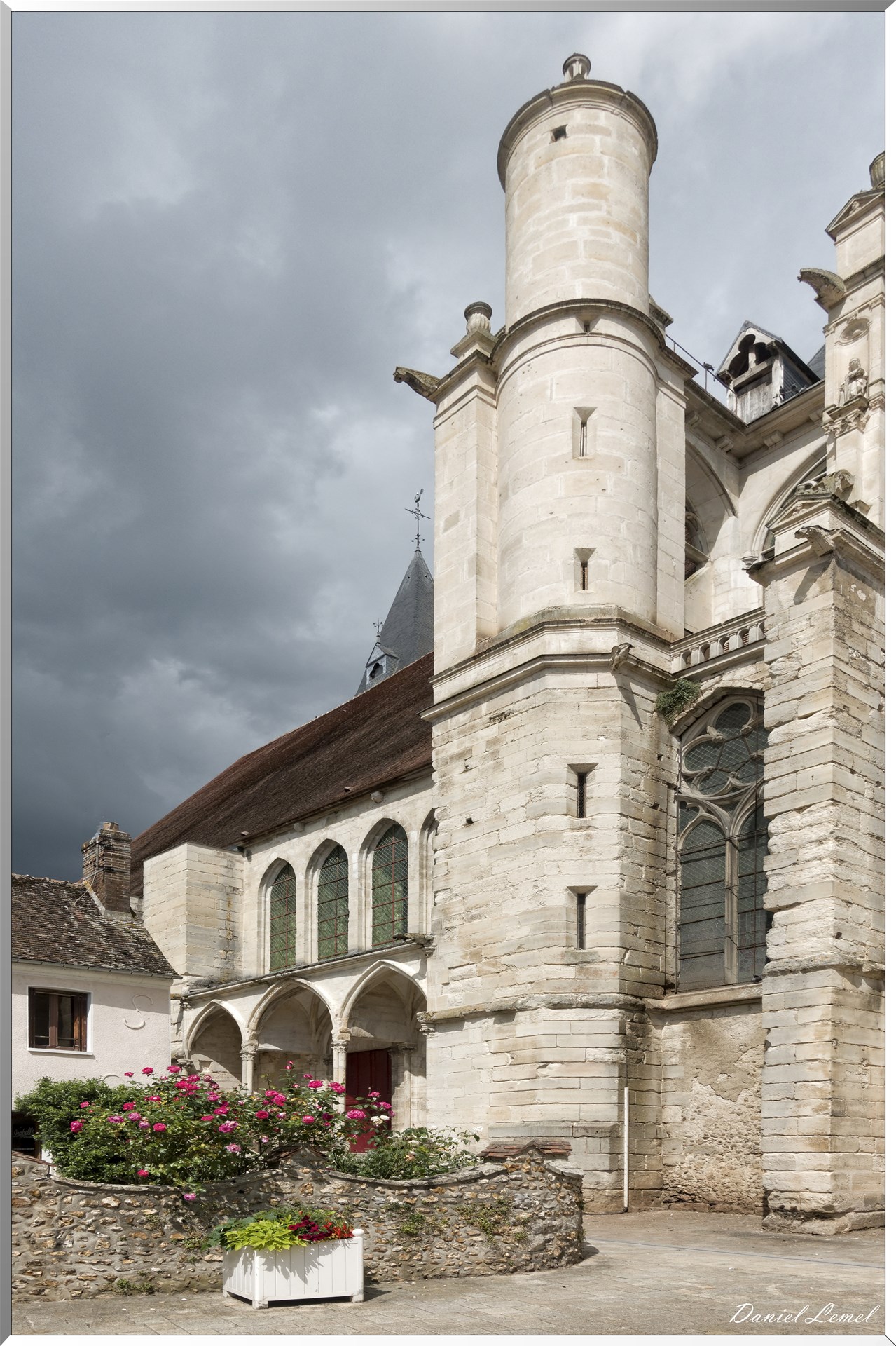 Église Saint-Pierre de Saint-Julien-du-Sault