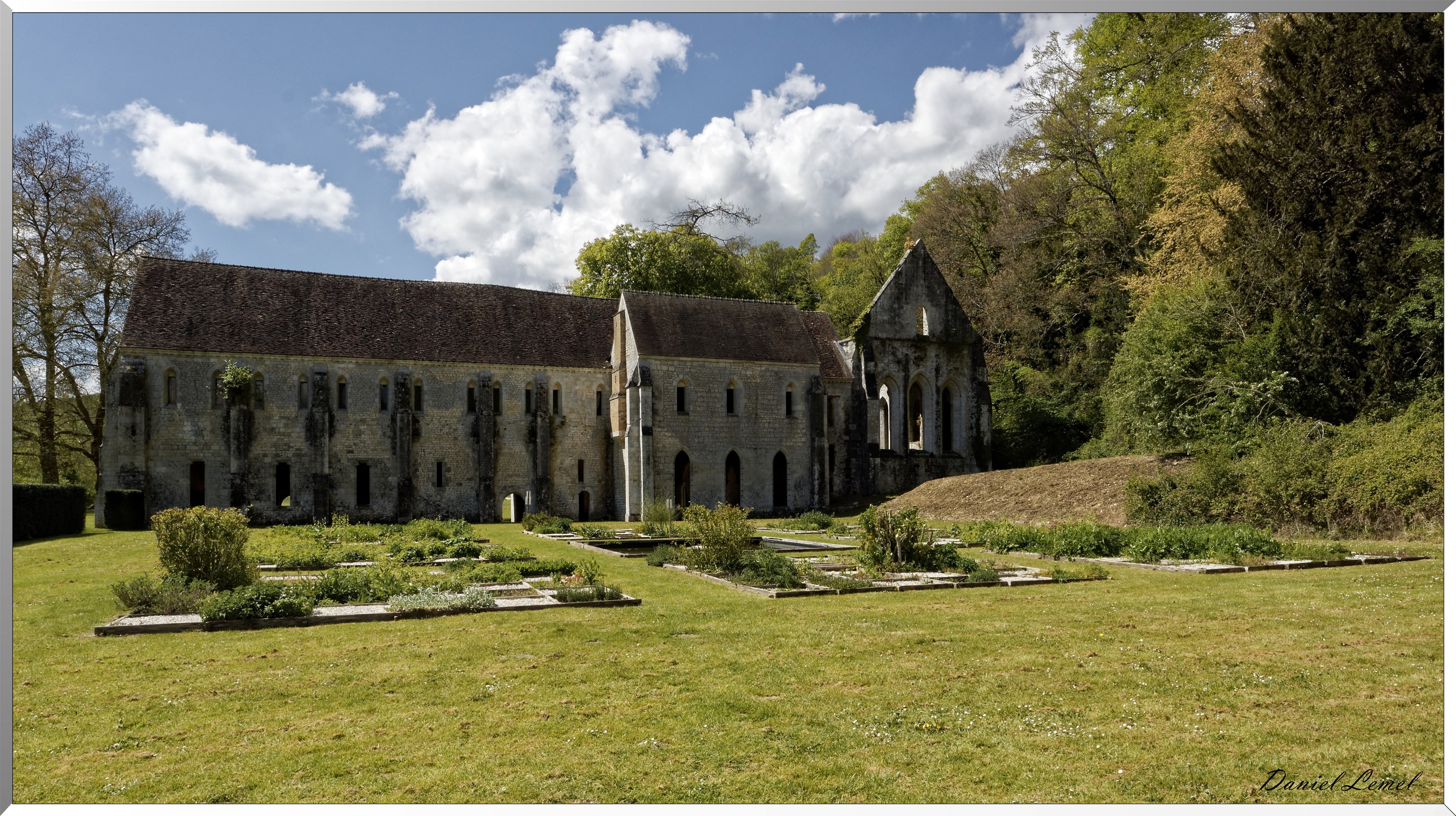 Abbaye de Fontaine Guérard