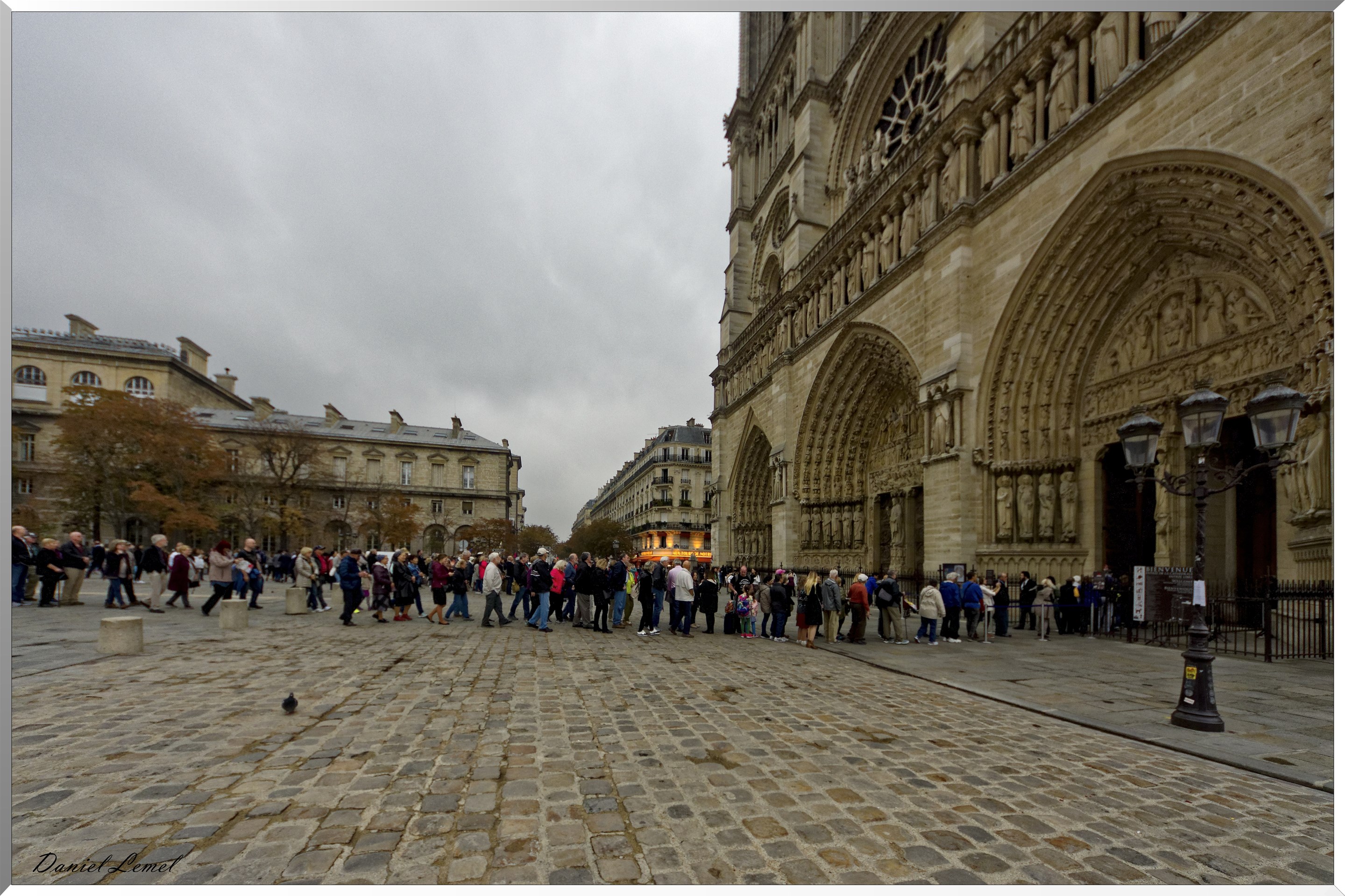  DSC0028 DxOW