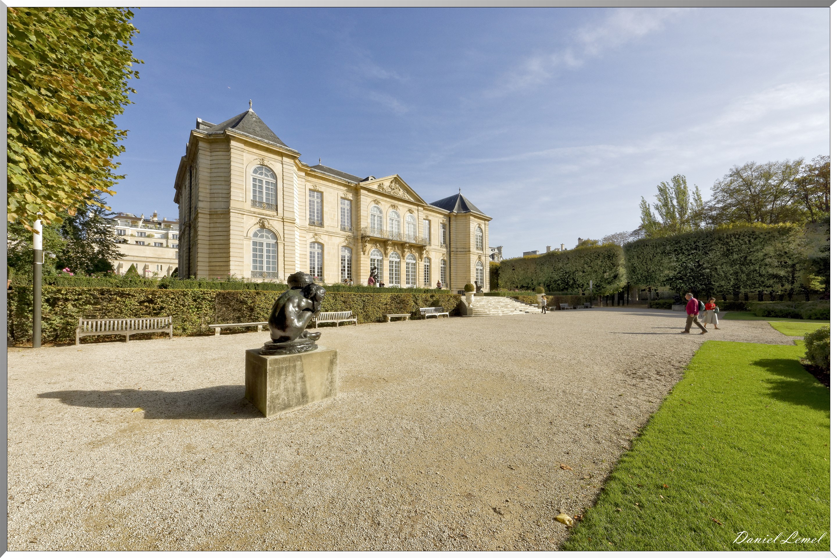 Hôtel Biron - Cariatide à l'urne