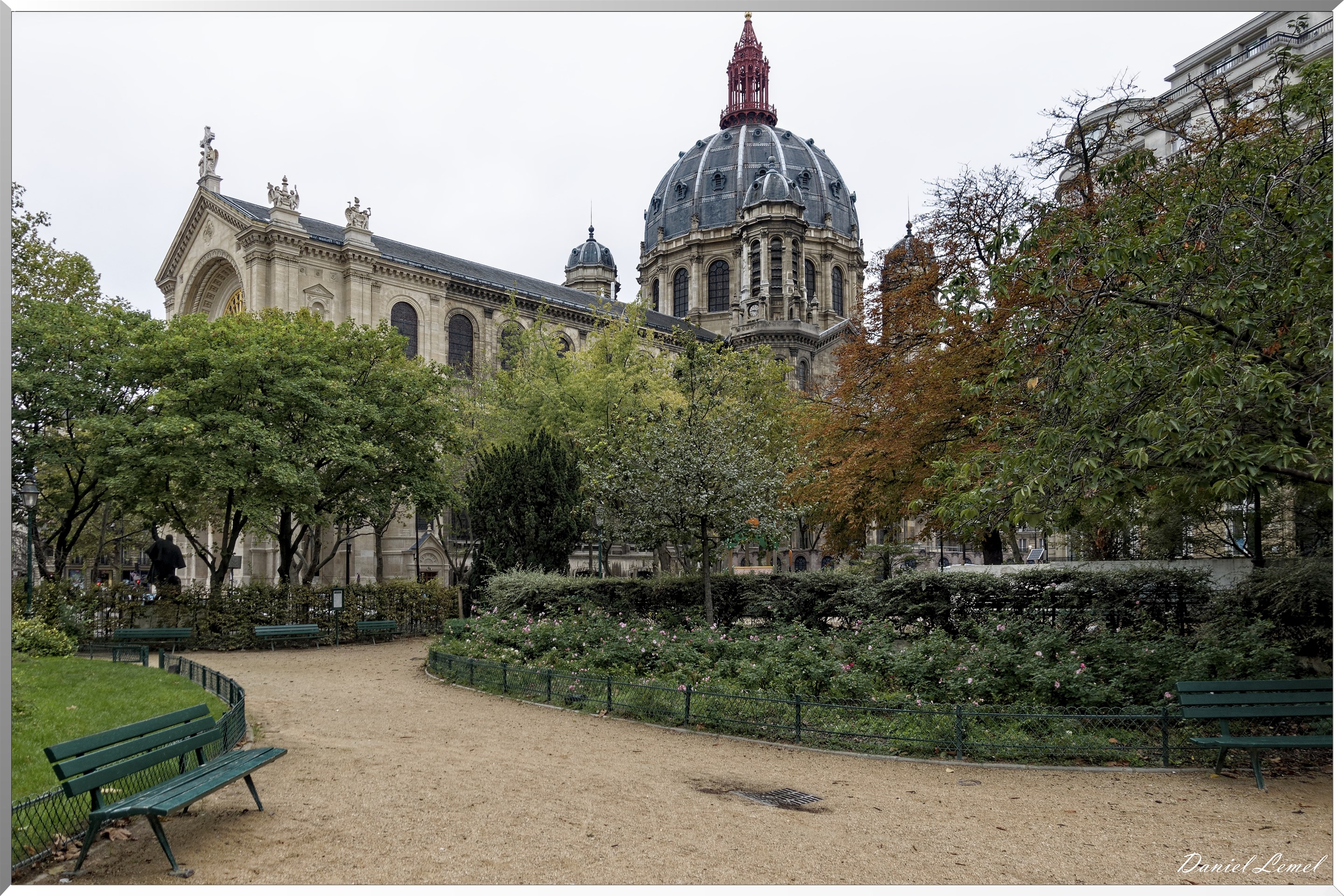 Square Marcel Pagnol - Eglise Saint-Augustin