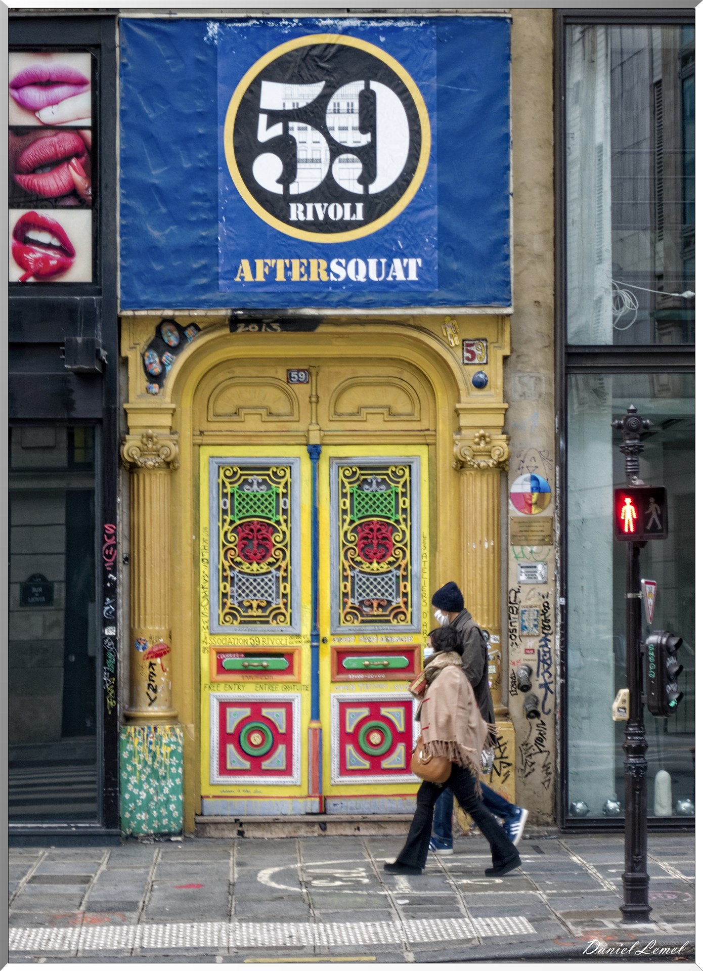 L'after squat du 59 Rivoli - Portail entrée