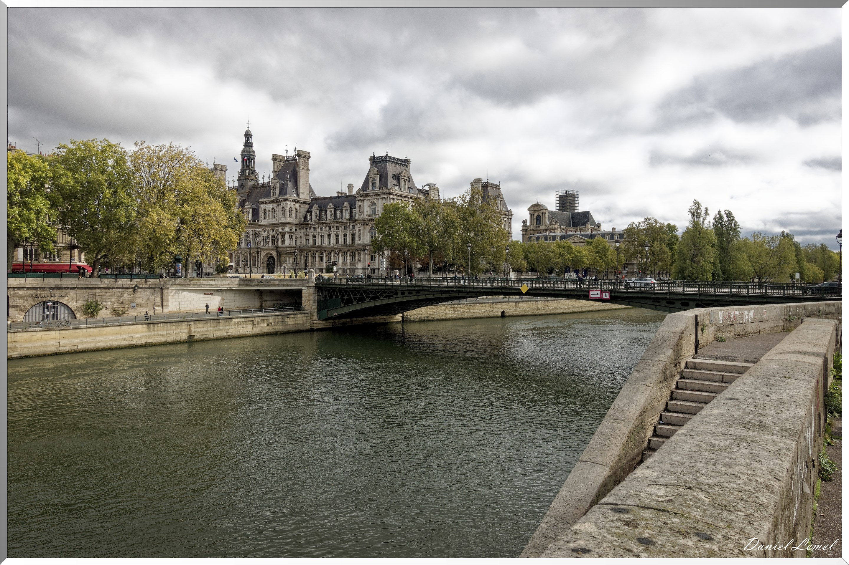 Le Pont d'Arcole et l'Hôtel de Ville