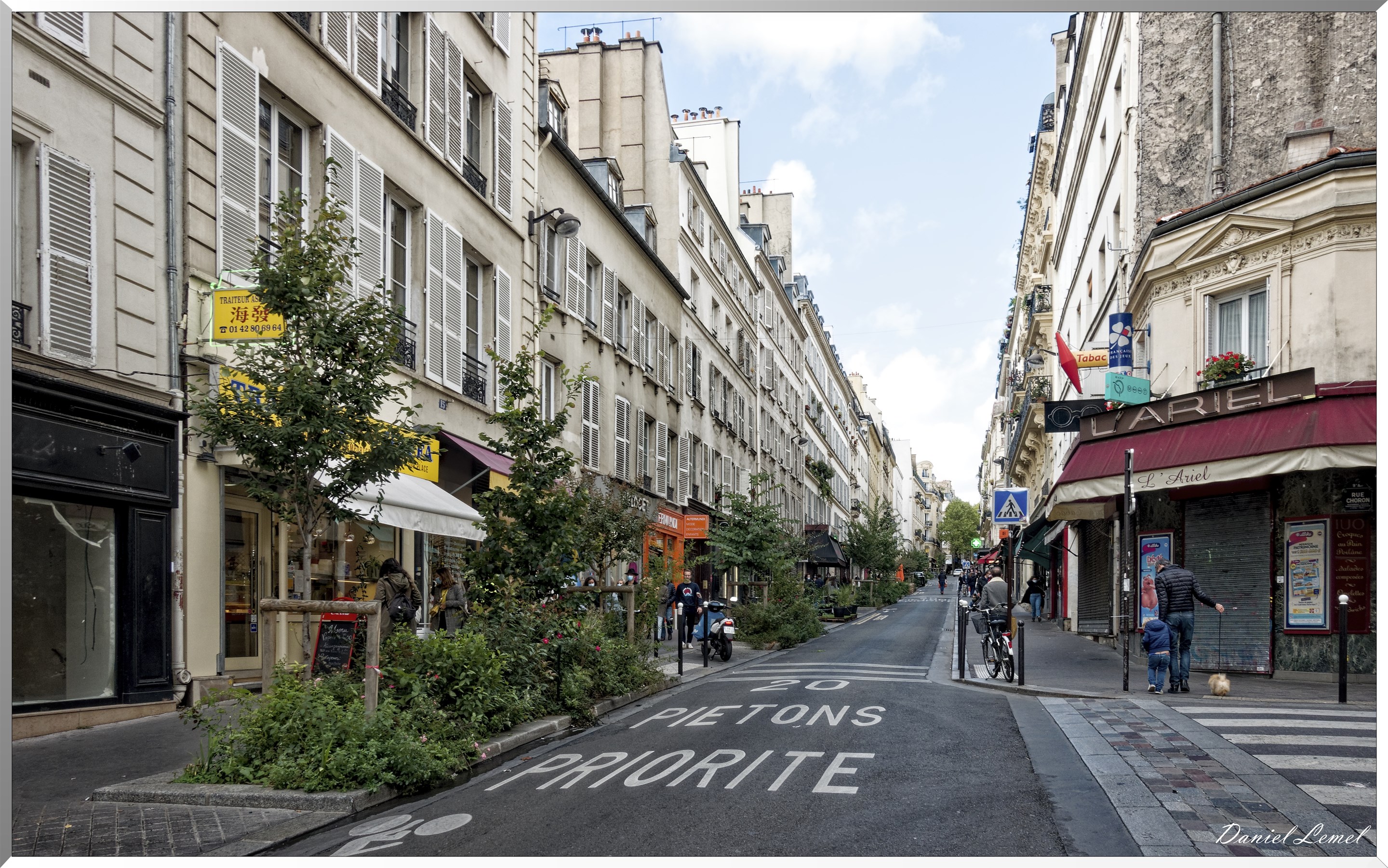 Rue des Martyrs