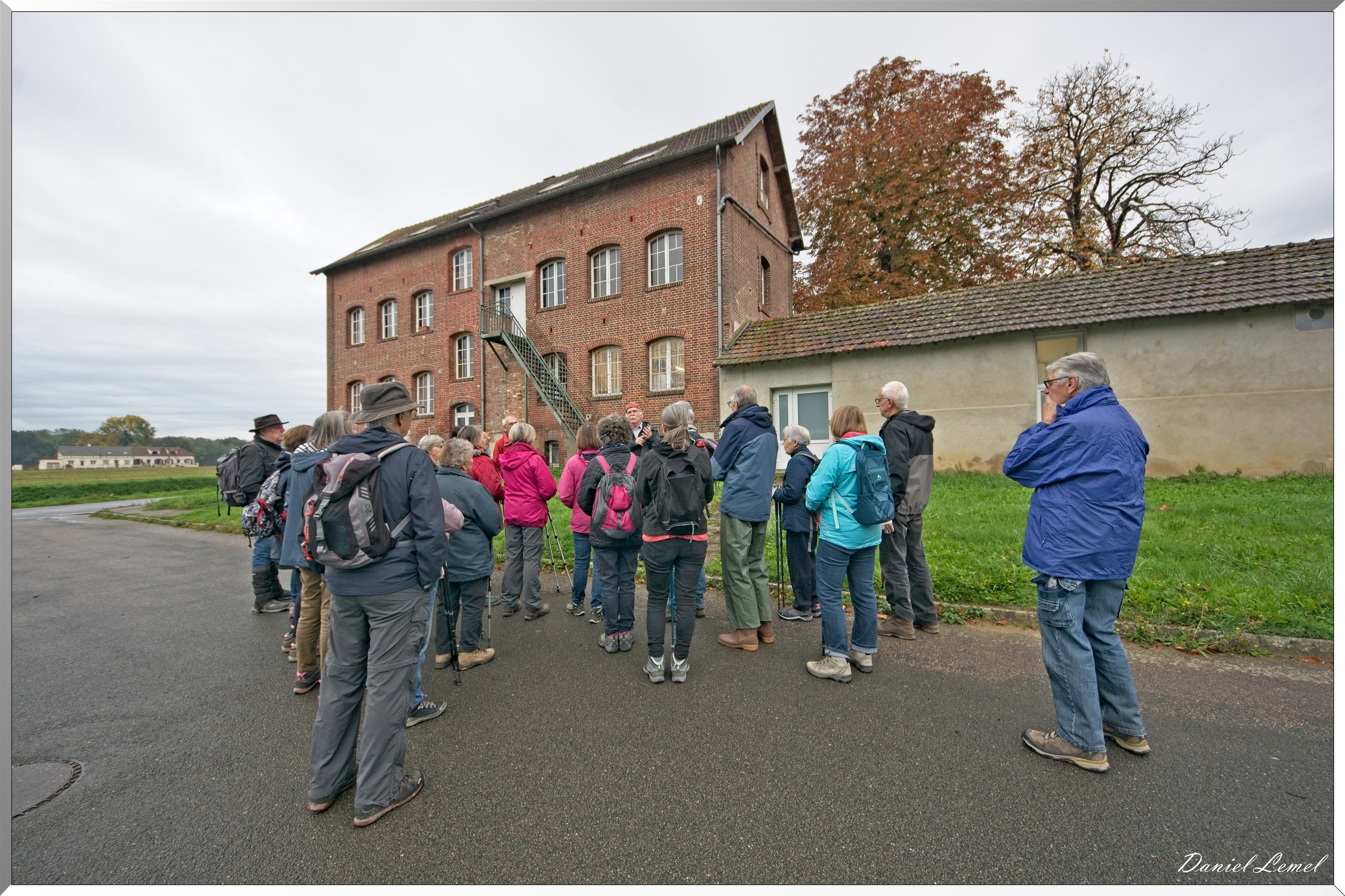 Les Douaires