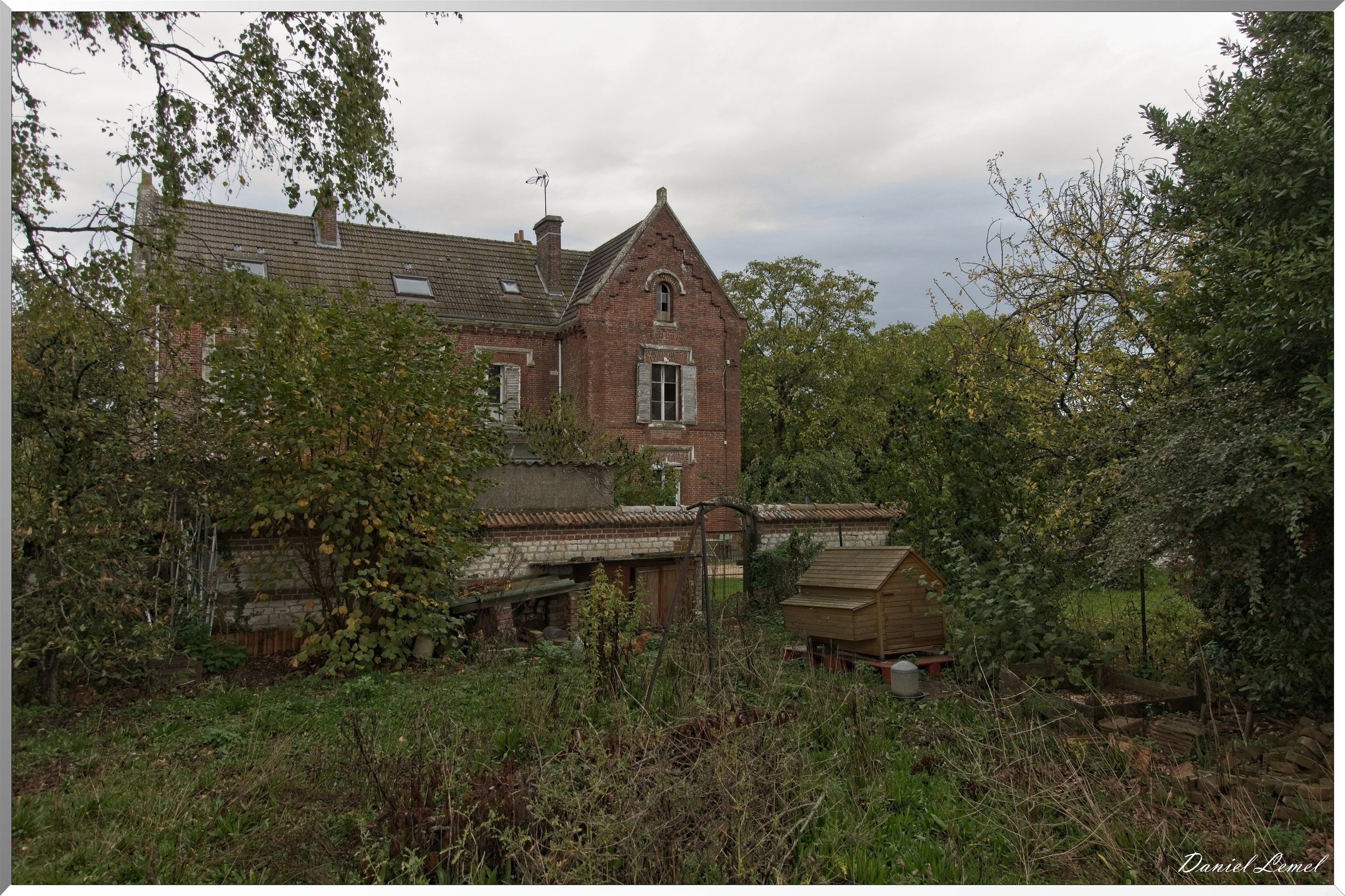 Les Douaires