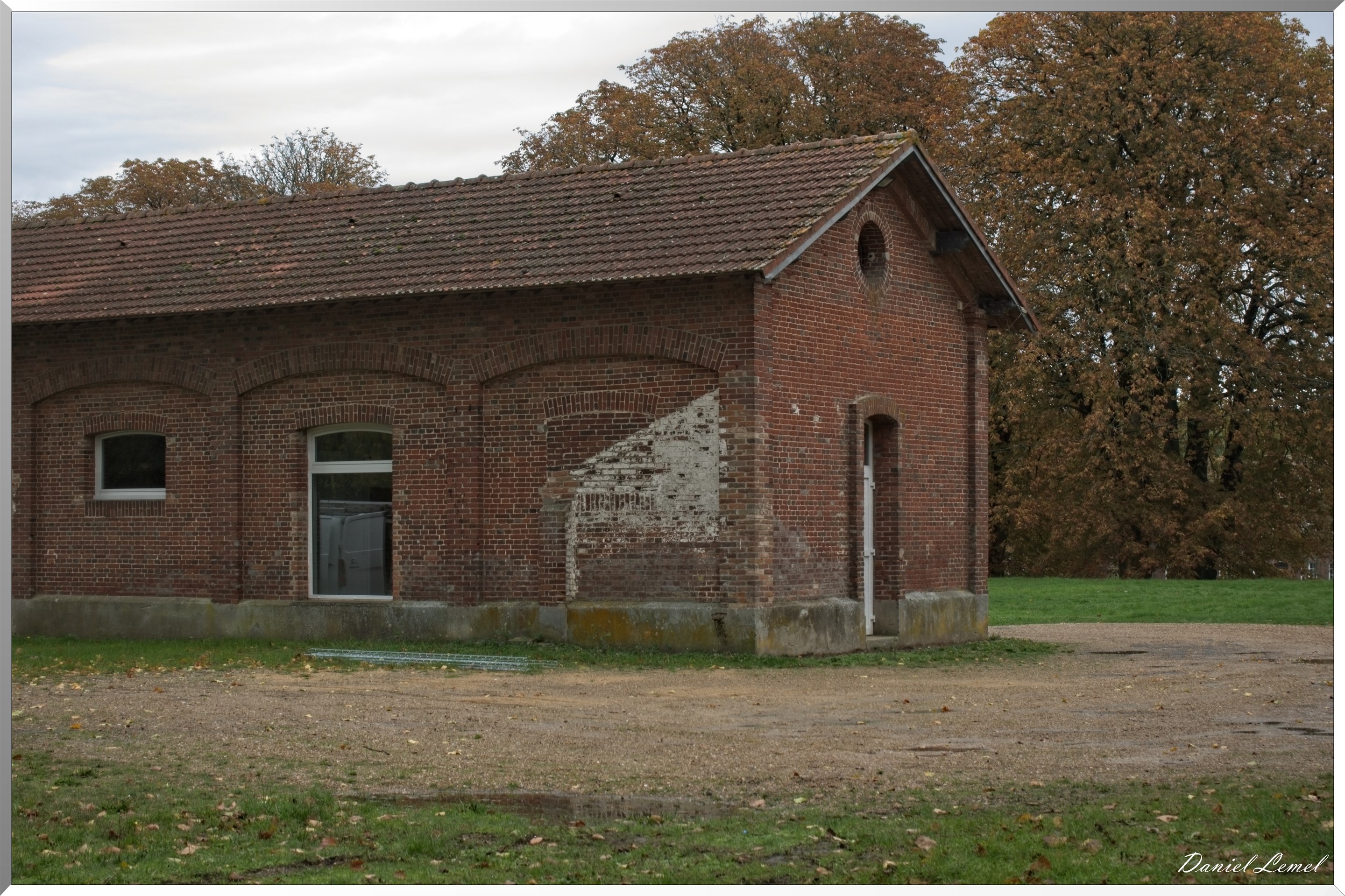 Les Douaires