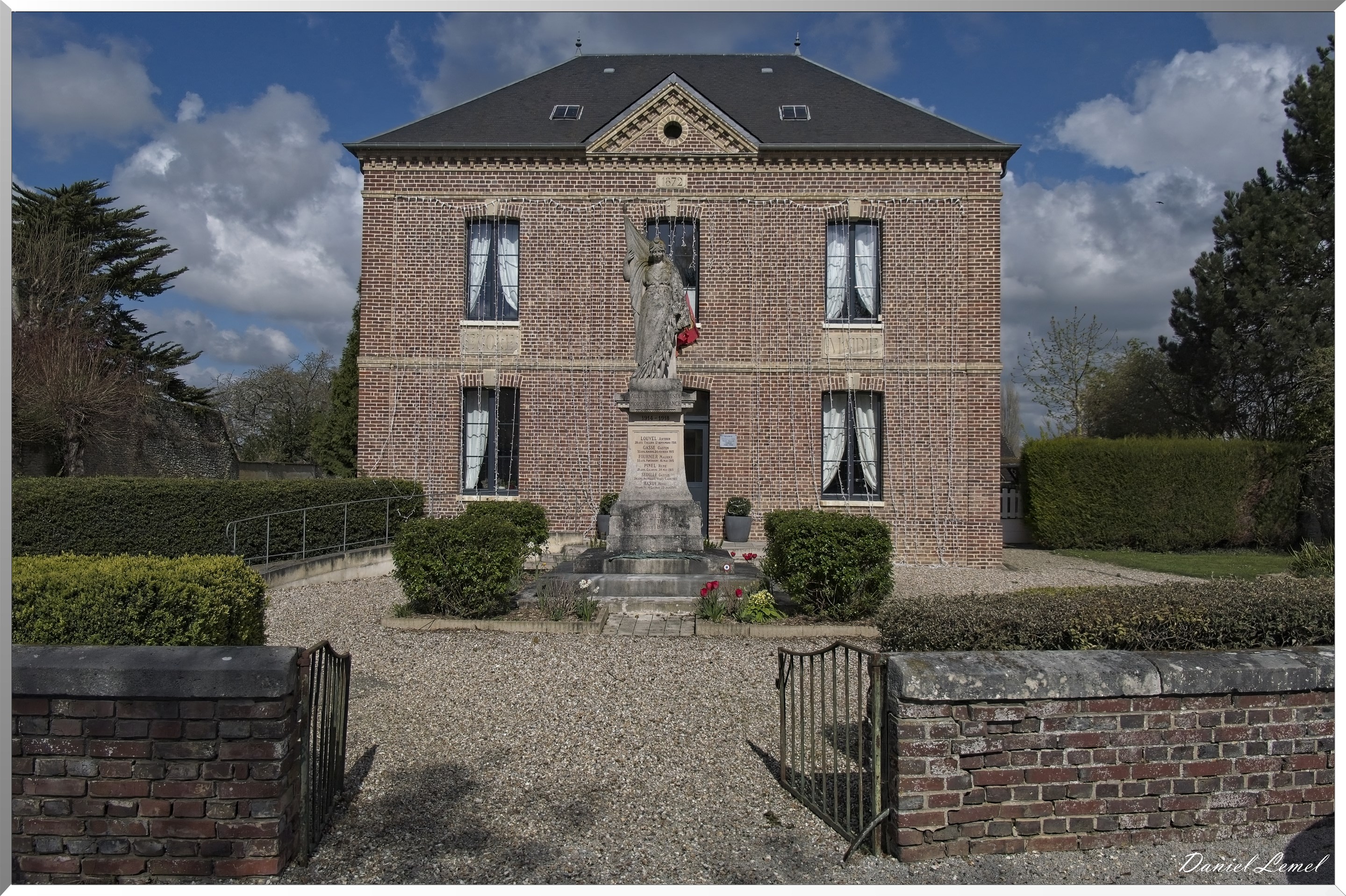 Noyers