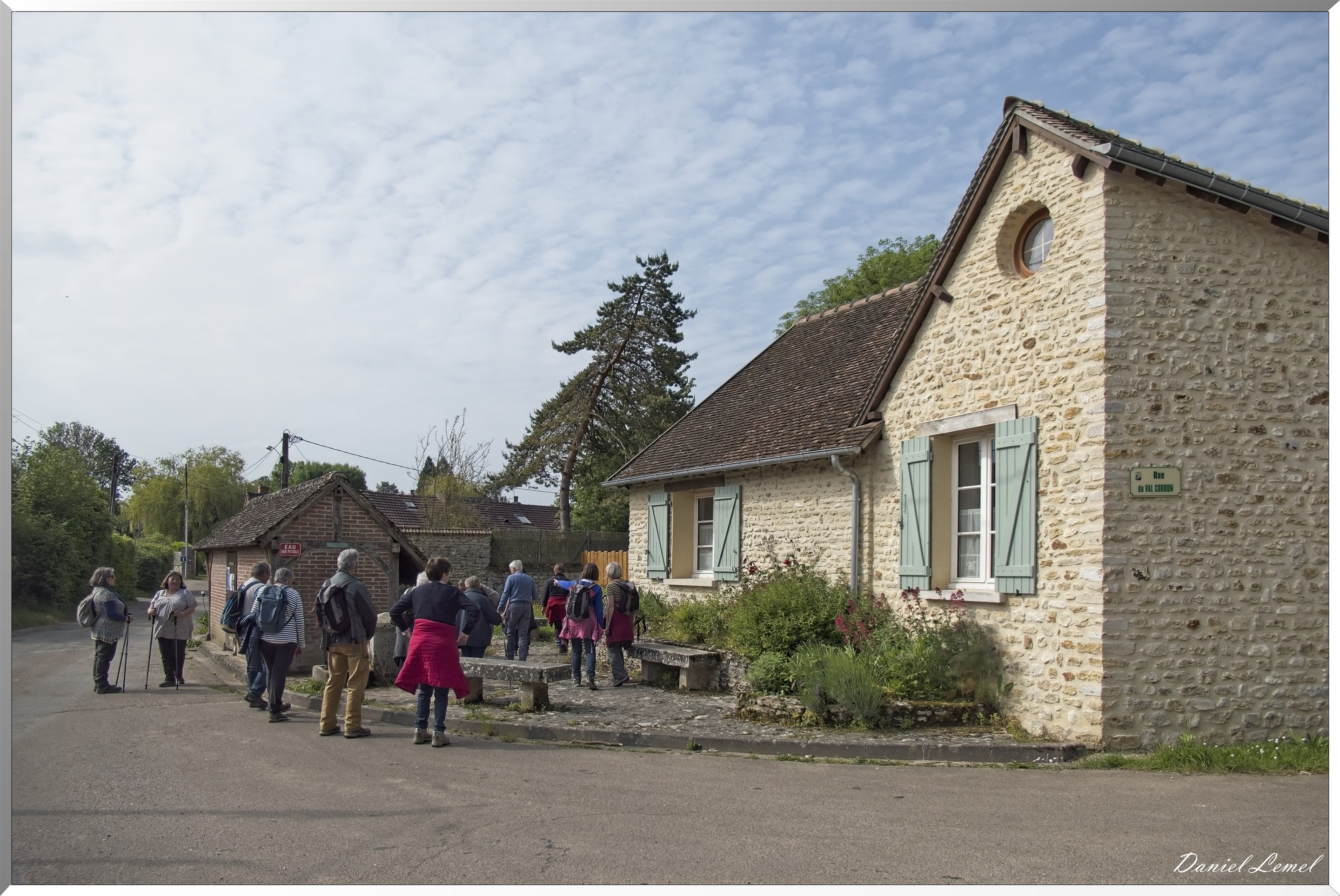 Bus-Saint-Rémy
