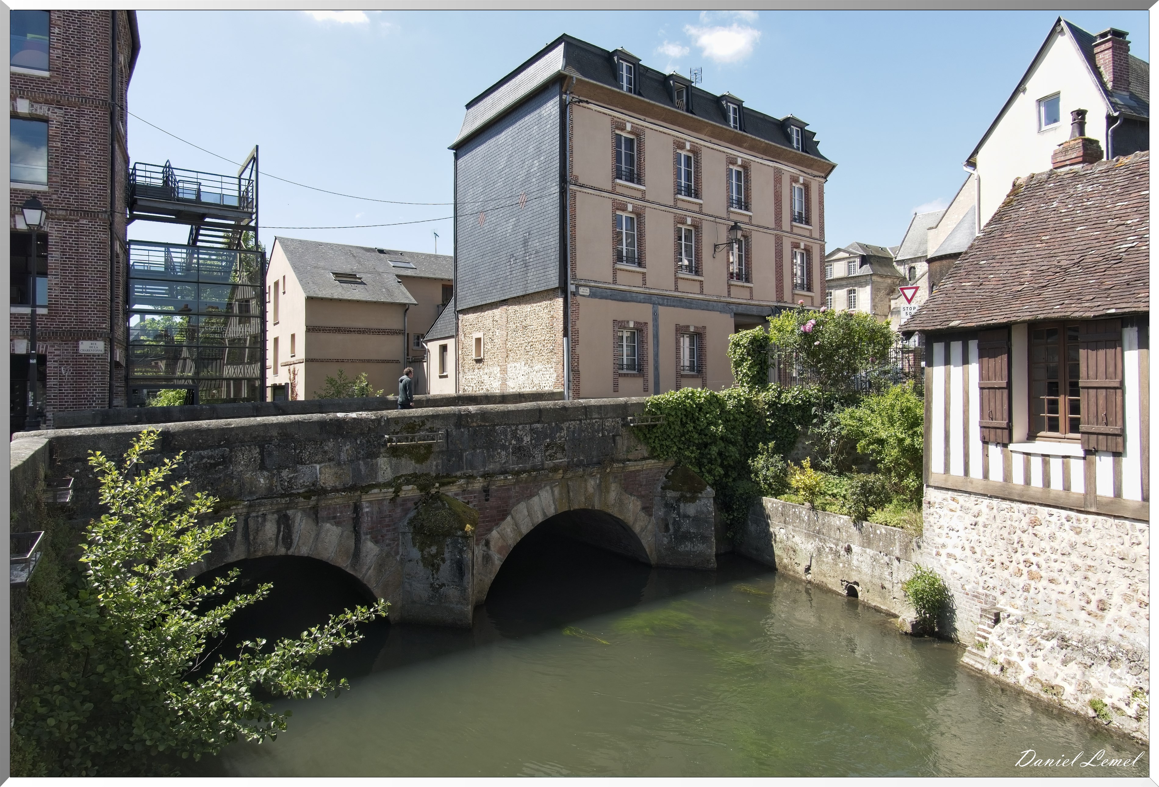 Bernay