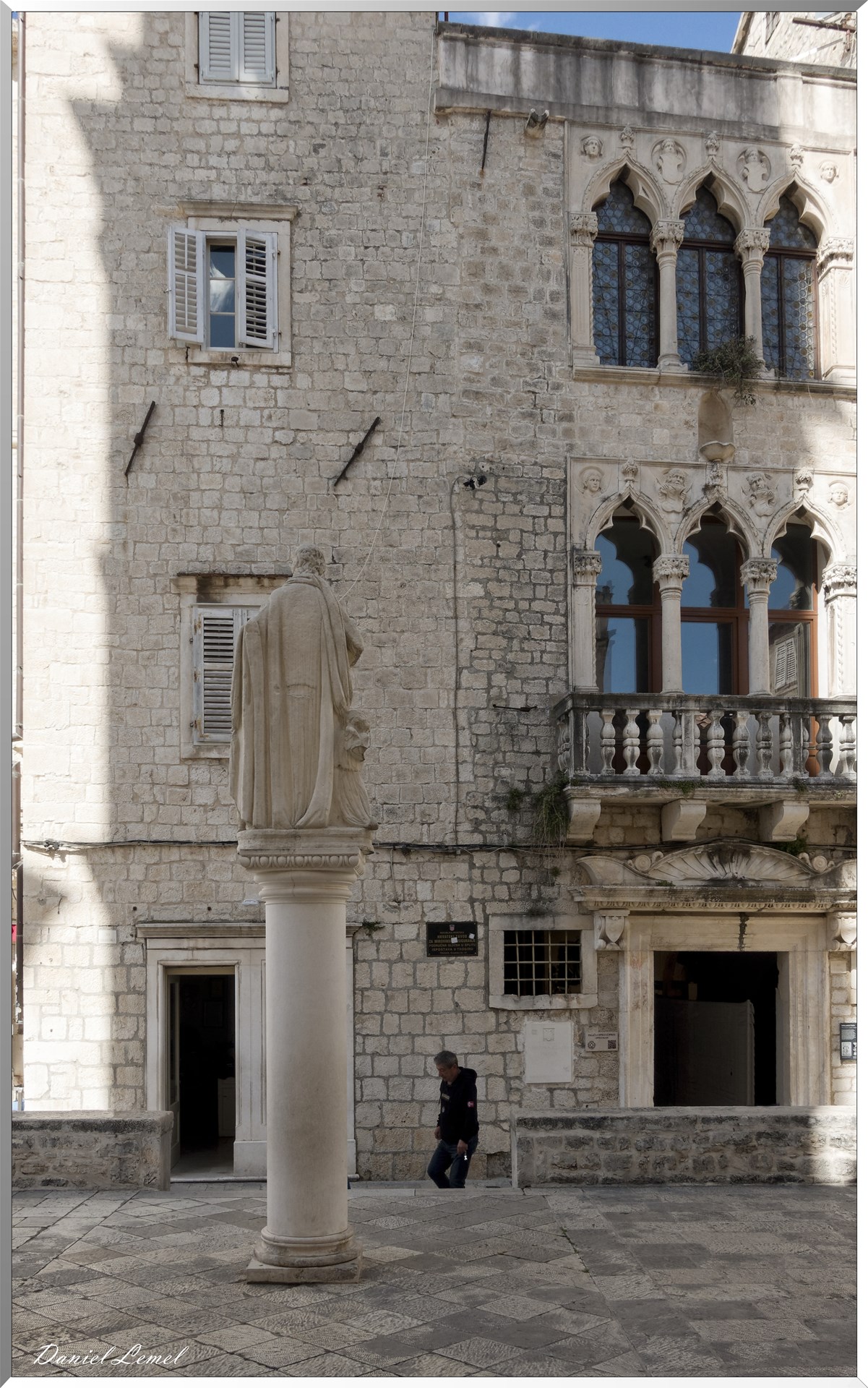 Cippiko Palace - Façade