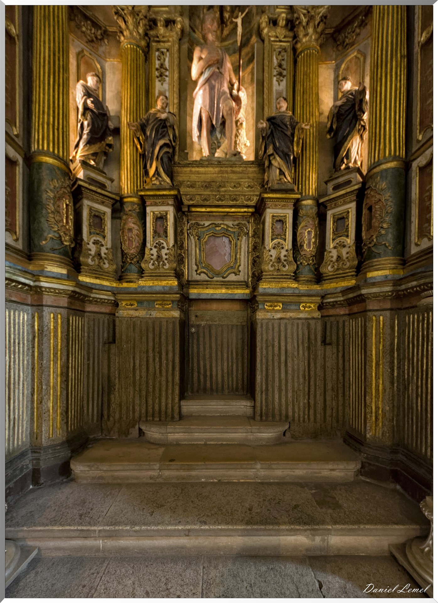  DSC0056 DxOW
